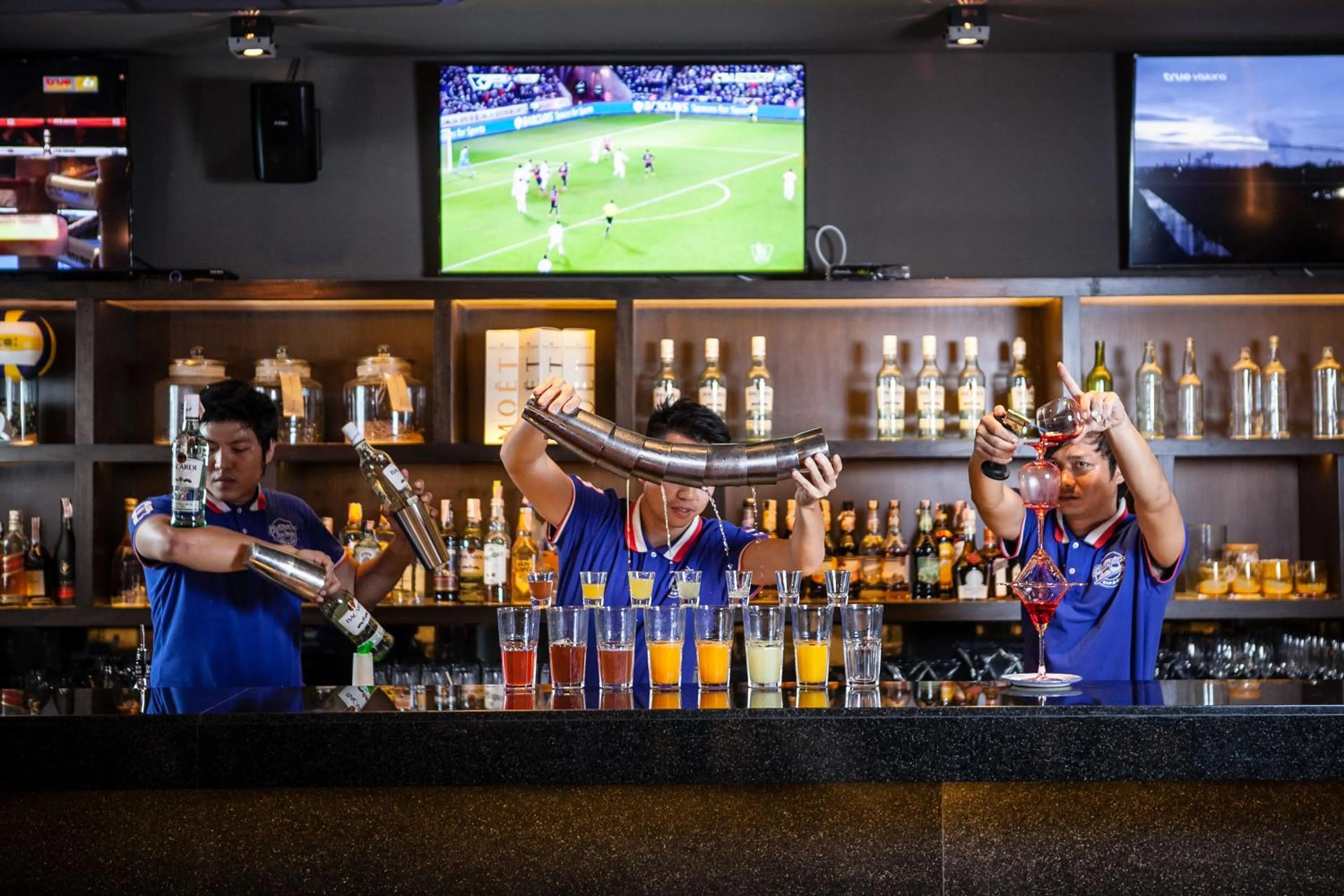 Restaurant/places to eat, Lounge/Bar in Destination Resorts Phuket Surin Beach - SHA Extra Plus