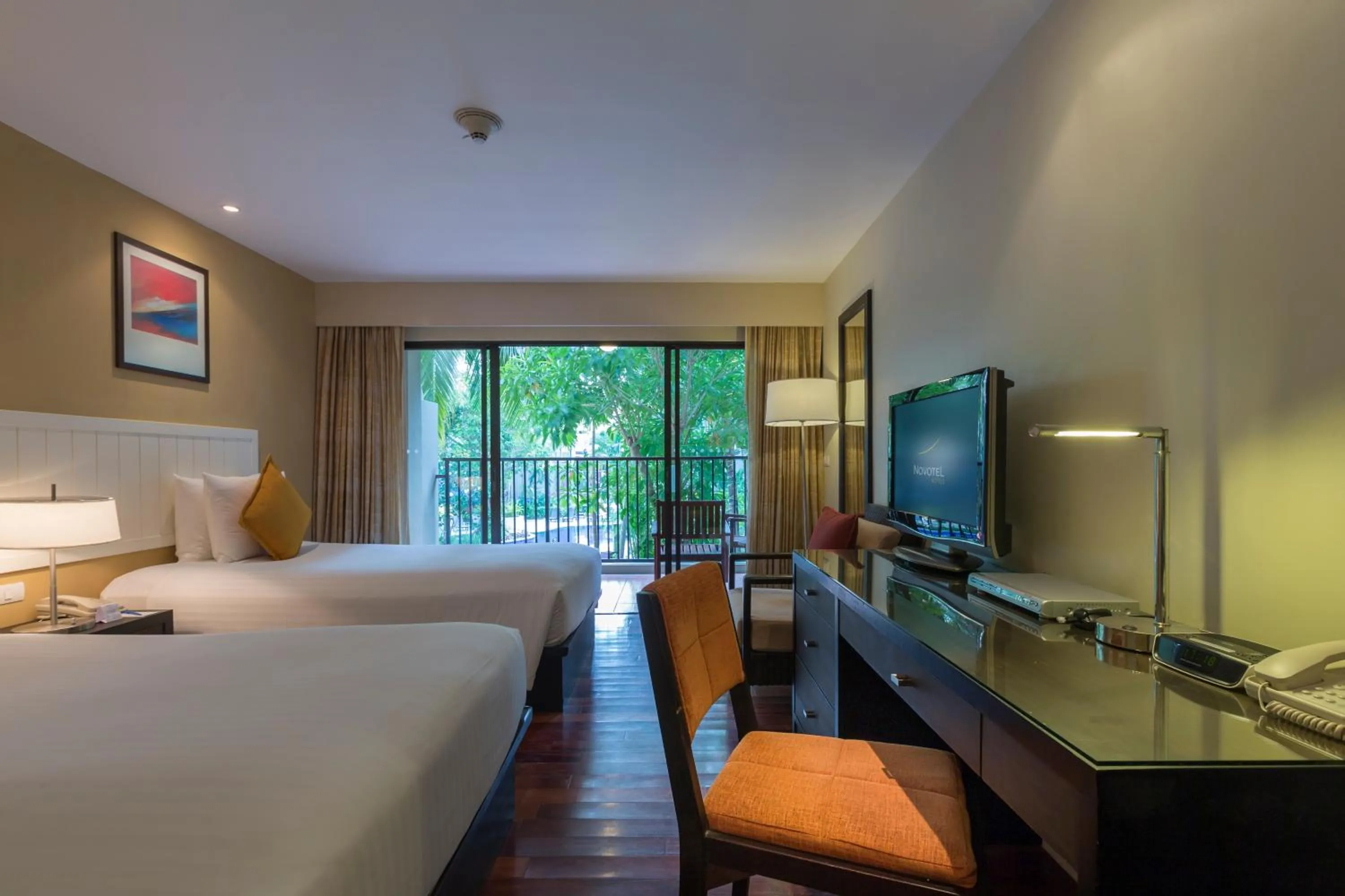 Bed in Destination Resorts Phuket Surin Beach - SHA Extra Plus