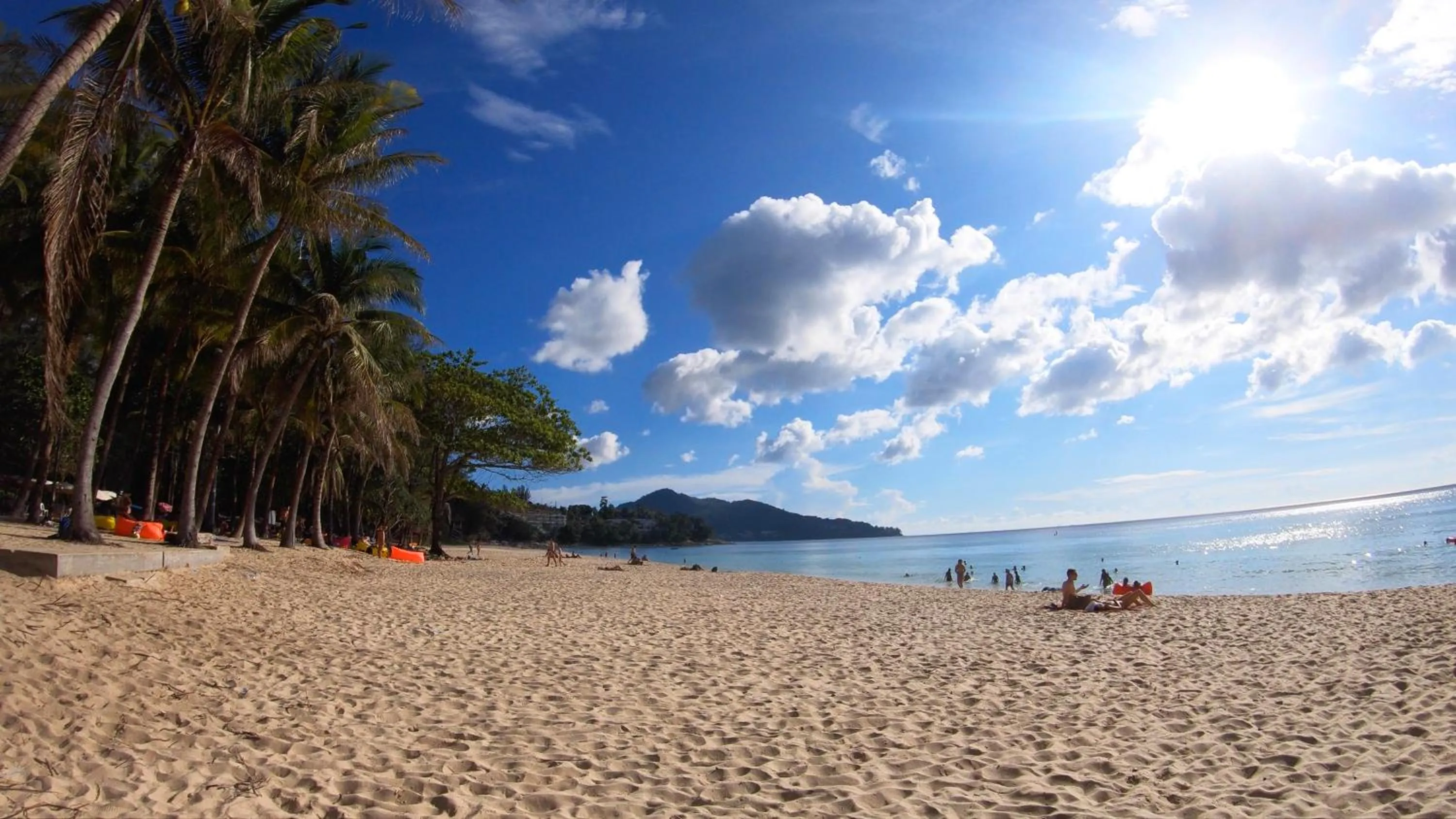 Beach in Destination Resorts Phuket Surin Beach - SHA Extra Plus