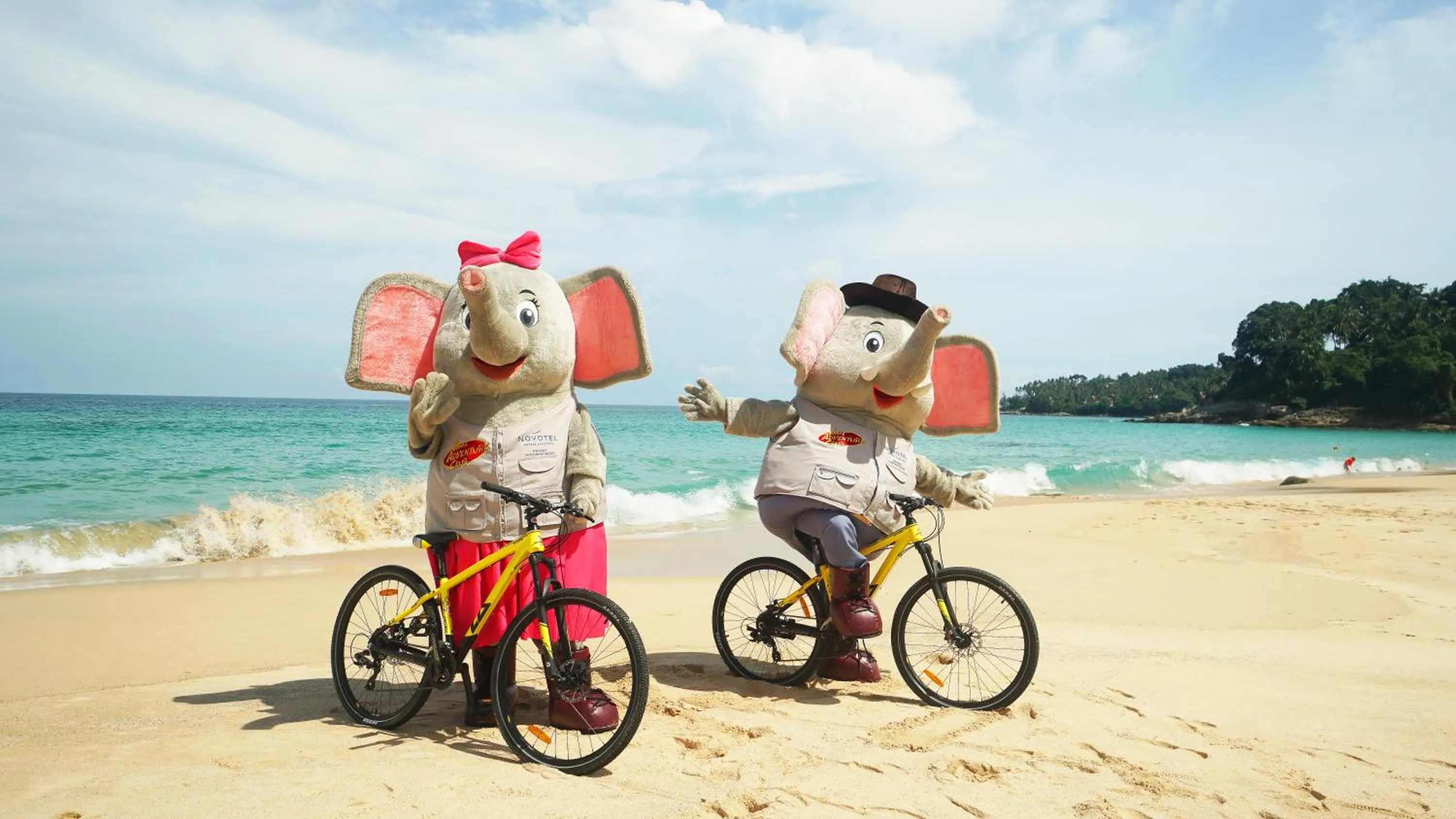 Beach in Destination Resorts Phuket Surin Beach - SHA Extra Plus