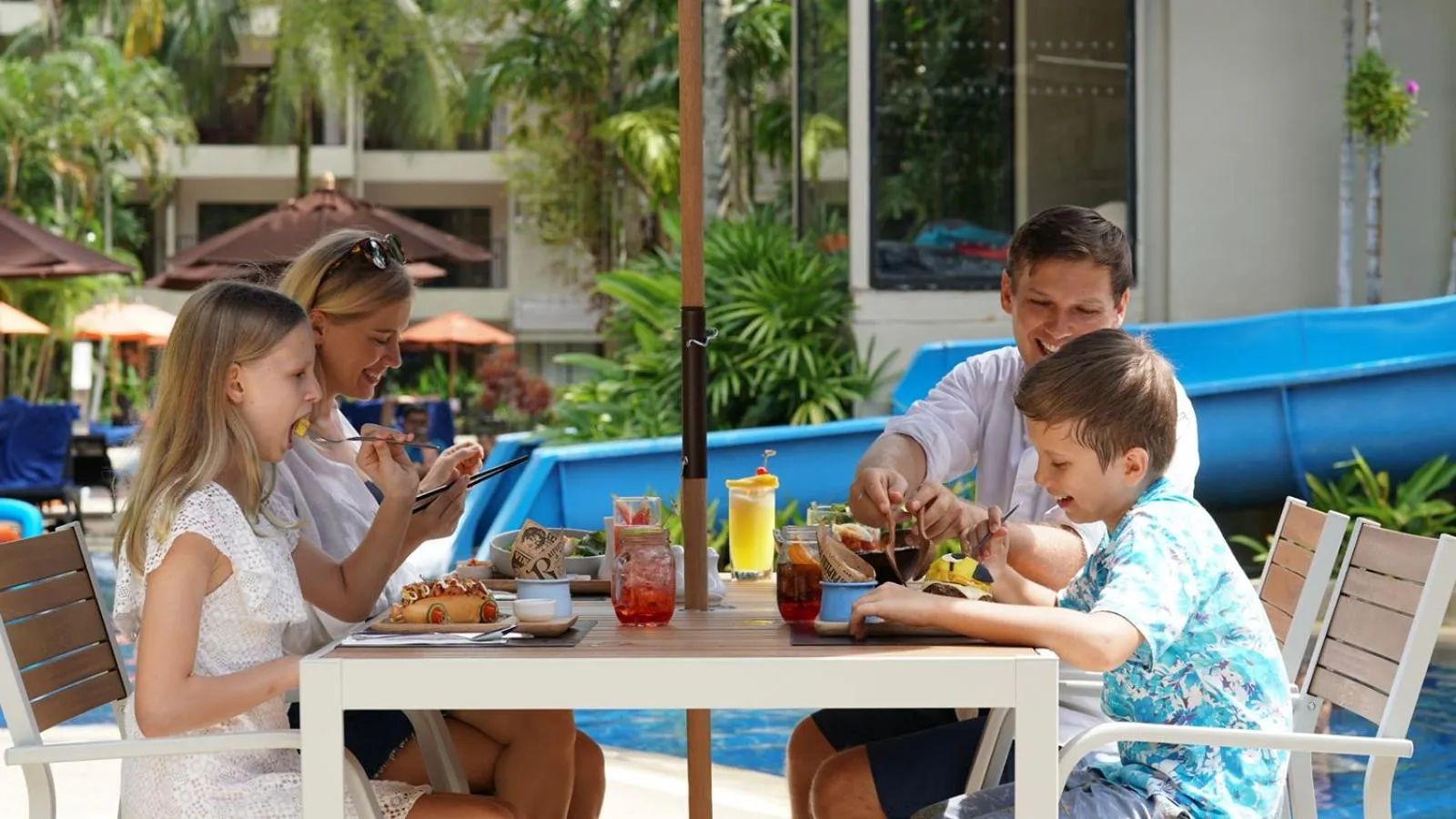 On-site shops in Destination Resorts Phuket Surin Beach - SHA Extra Plus