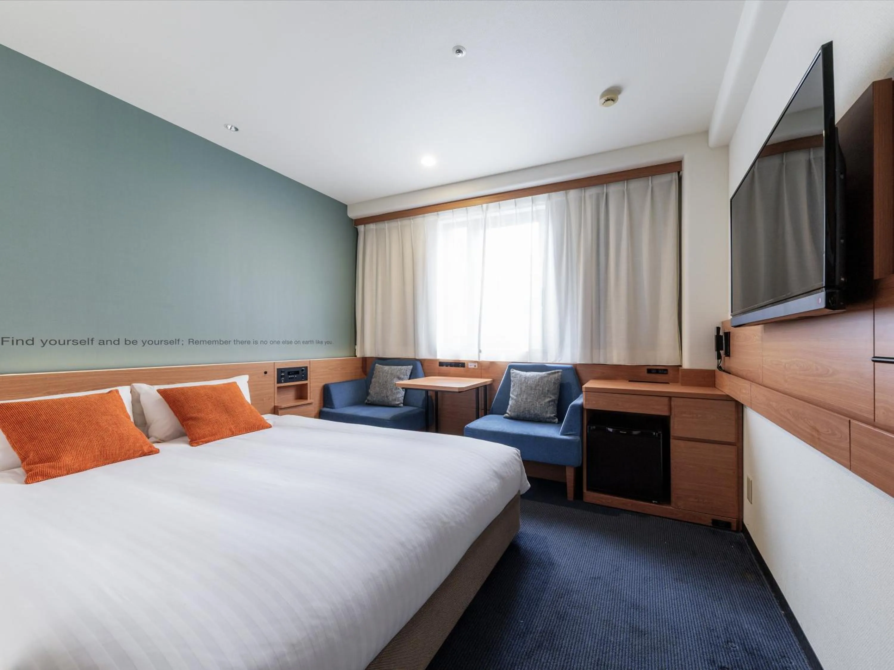 Photo of the whole room, Bed in Nishitetsu Inn Shinjuku