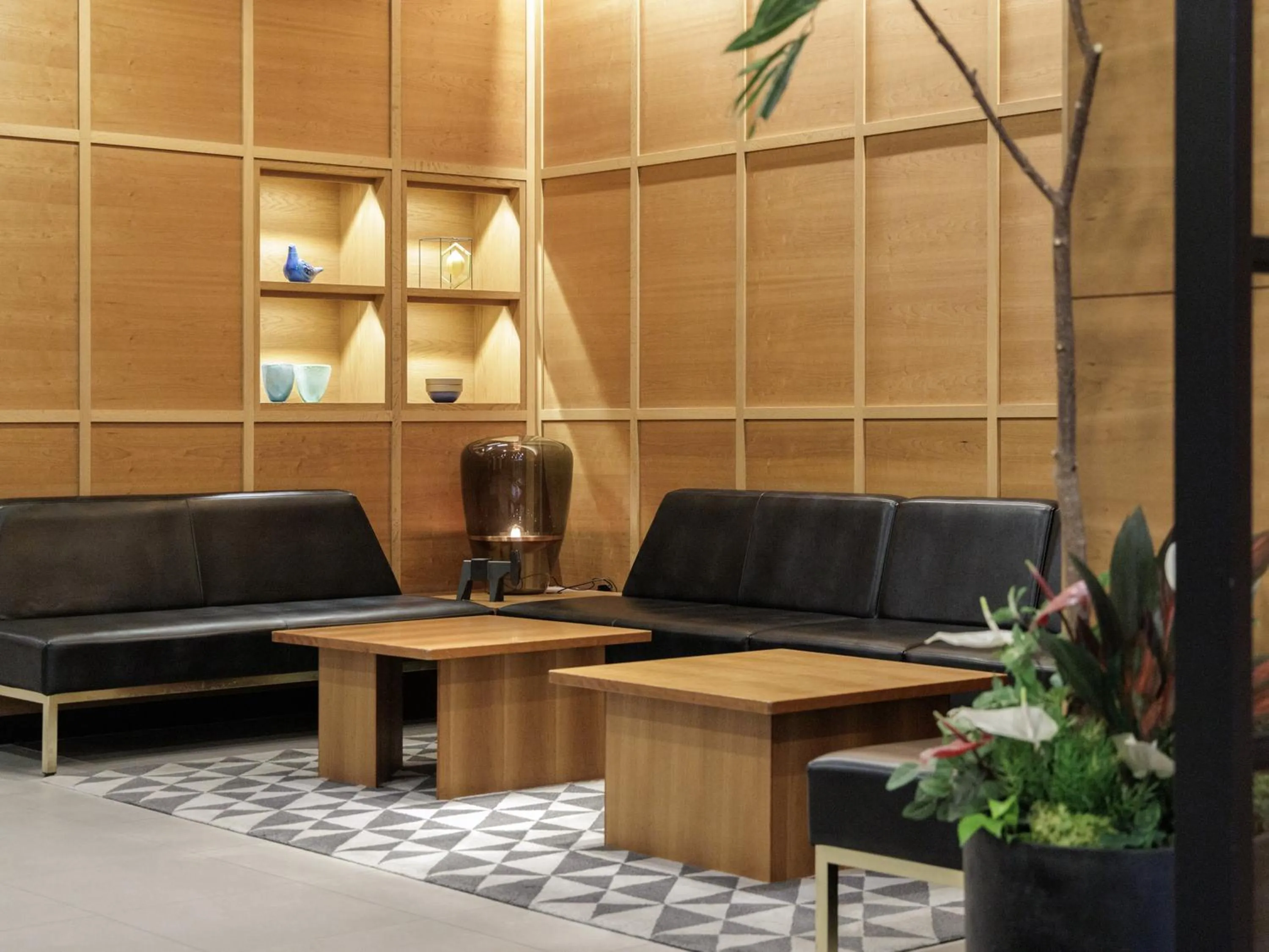 Lounge or bar in Nishitetsu Inn Shinjuku