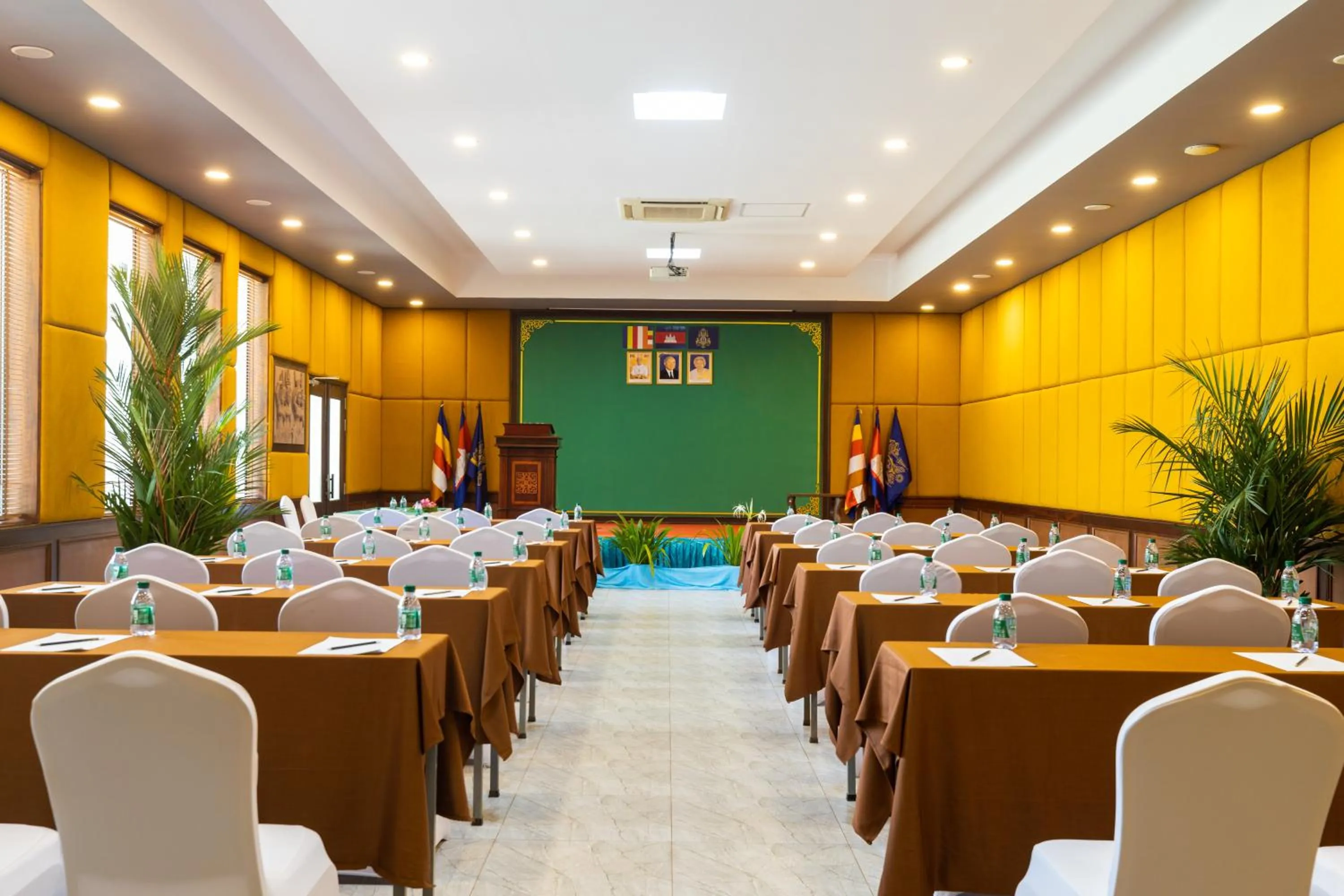 Meeting/conference room in Green Amazon Residence