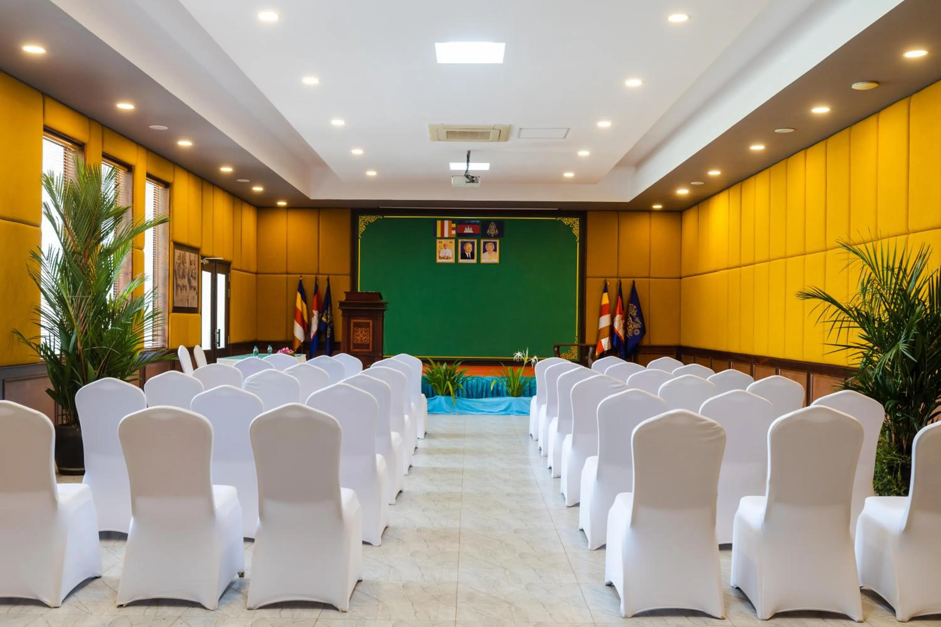 Meeting/conference room in Green Amazon Residence