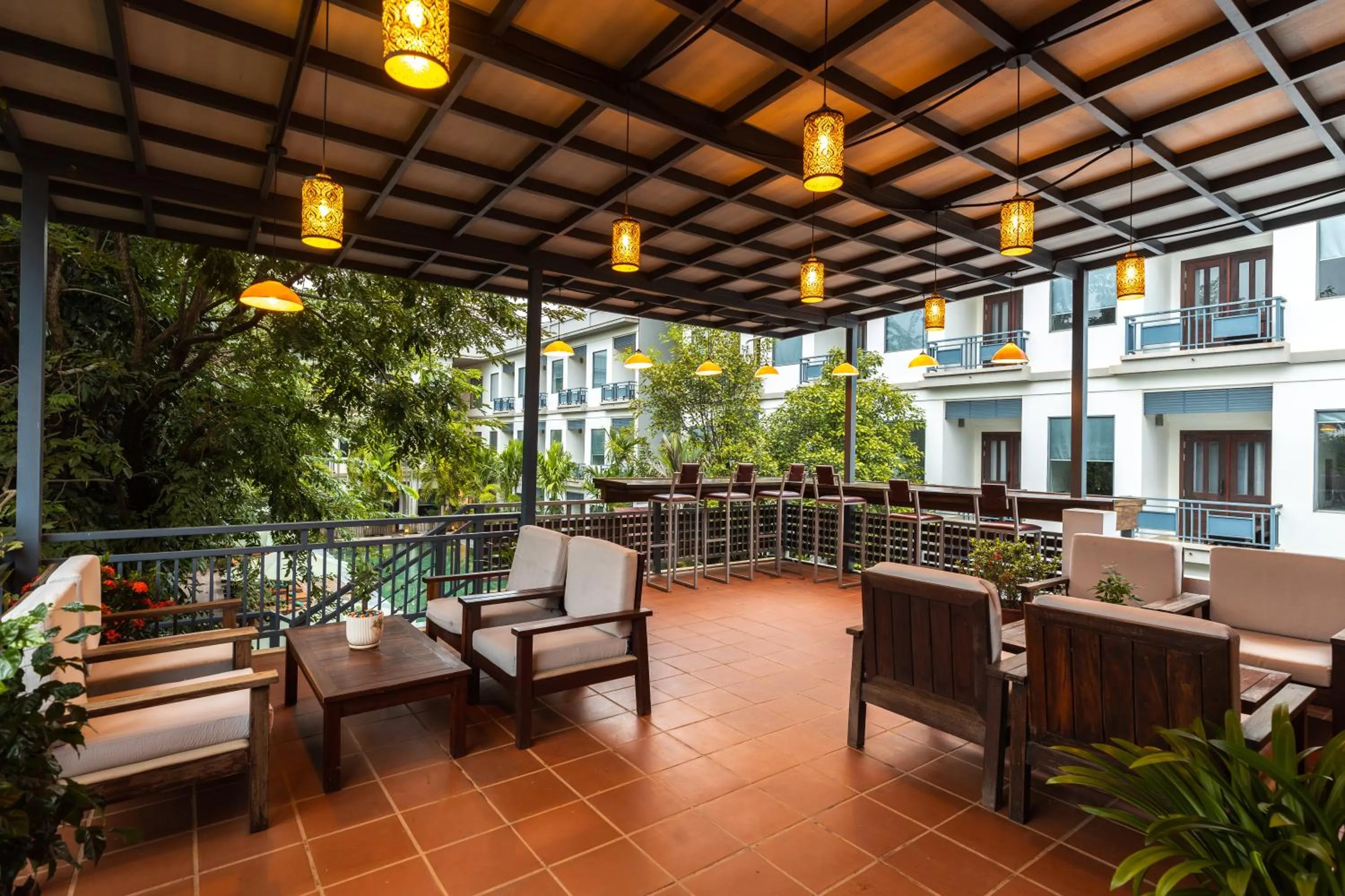 Restaurant/places to eat in Green Amazon Residence