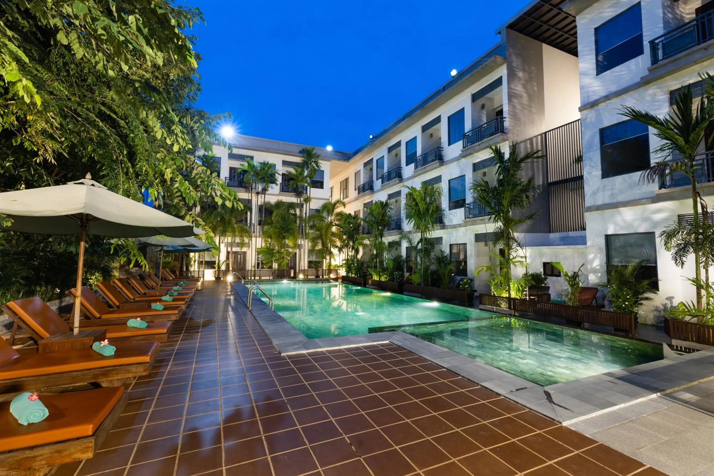 Swimming pool in Green Amazon Residence