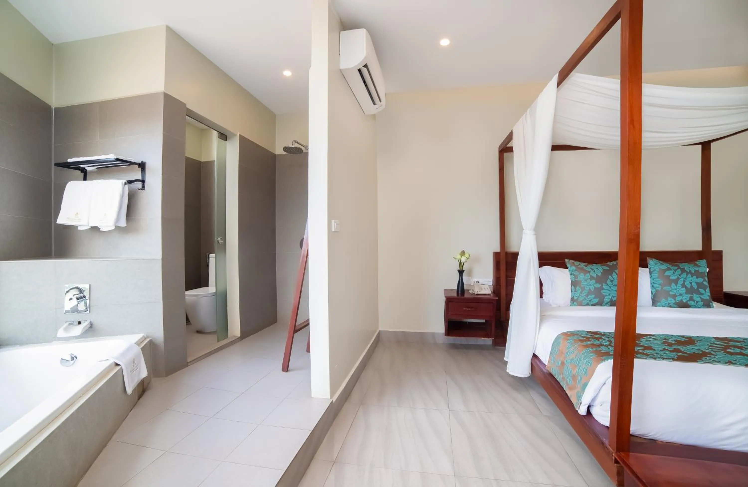 Photo of the whole room, Bed in Bayon Modern Residence