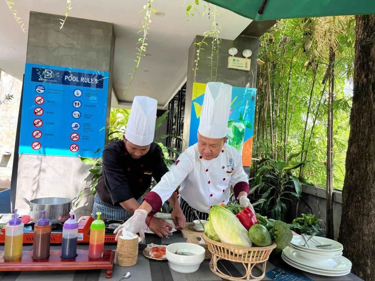 Restaurant/places to eat in Bayon Modern Residence