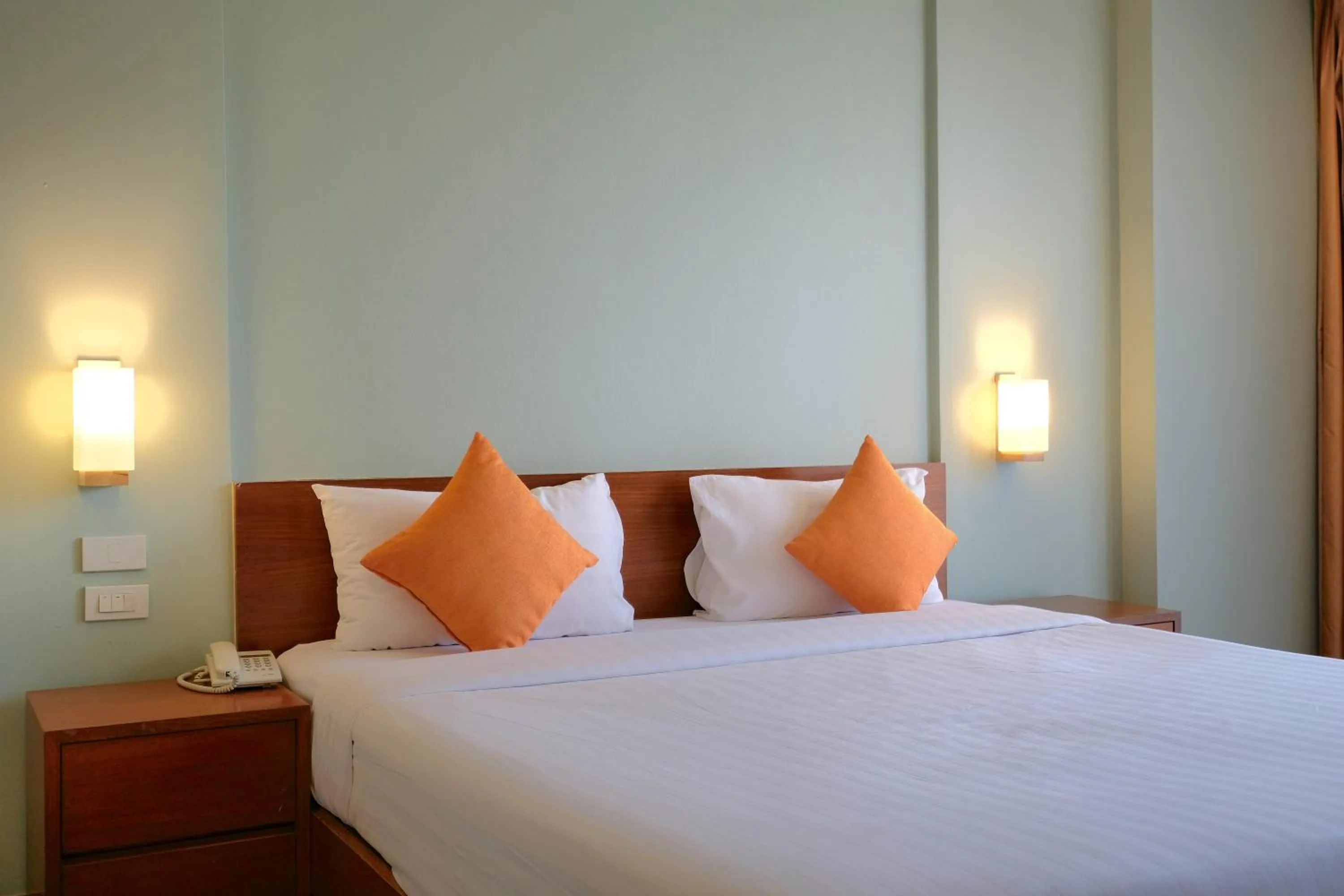 Bed in Lantana Resort Hotel Bangkok