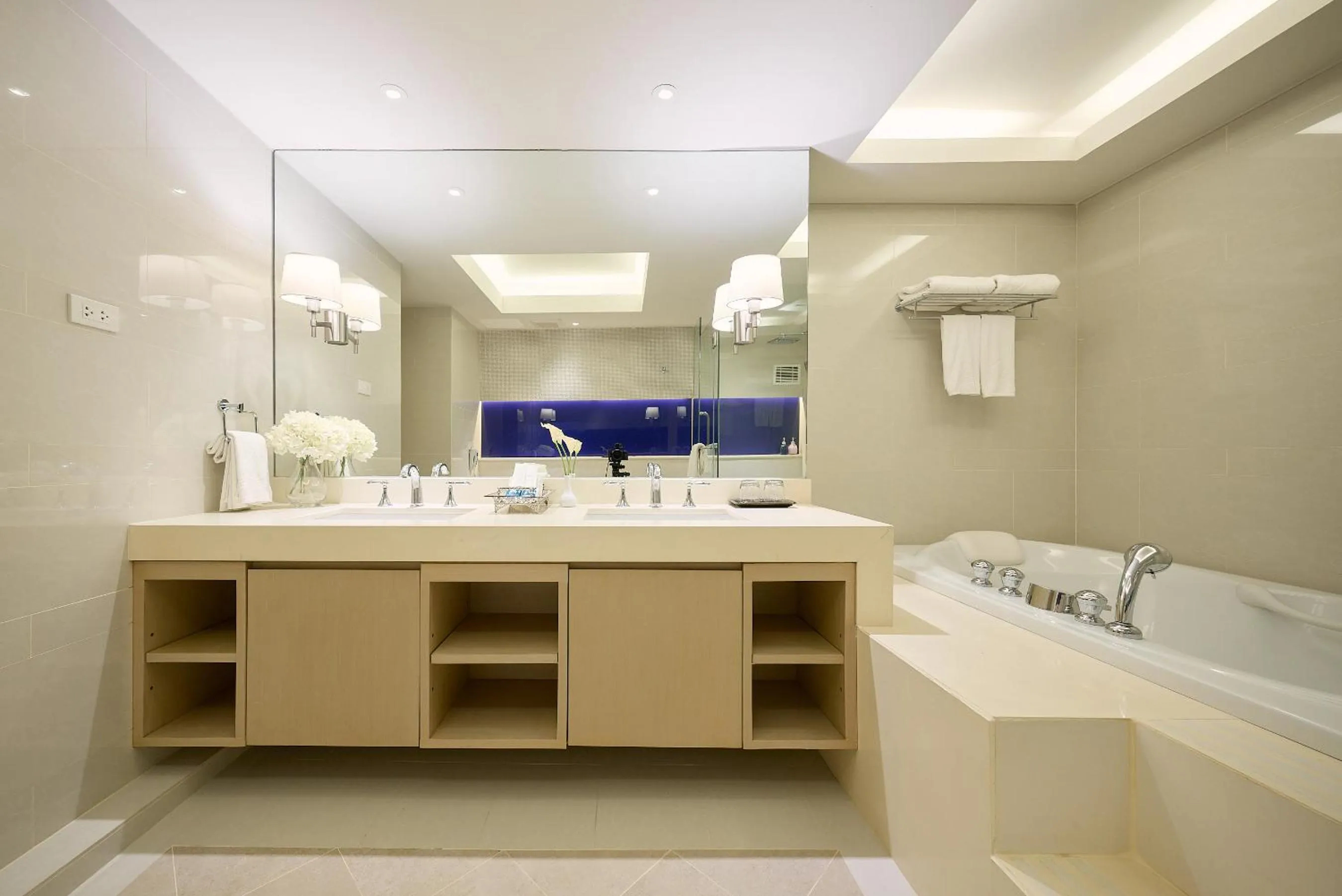Bathroom in Rua Rasada Hotel - The Ideal Venue for Meetings & Events