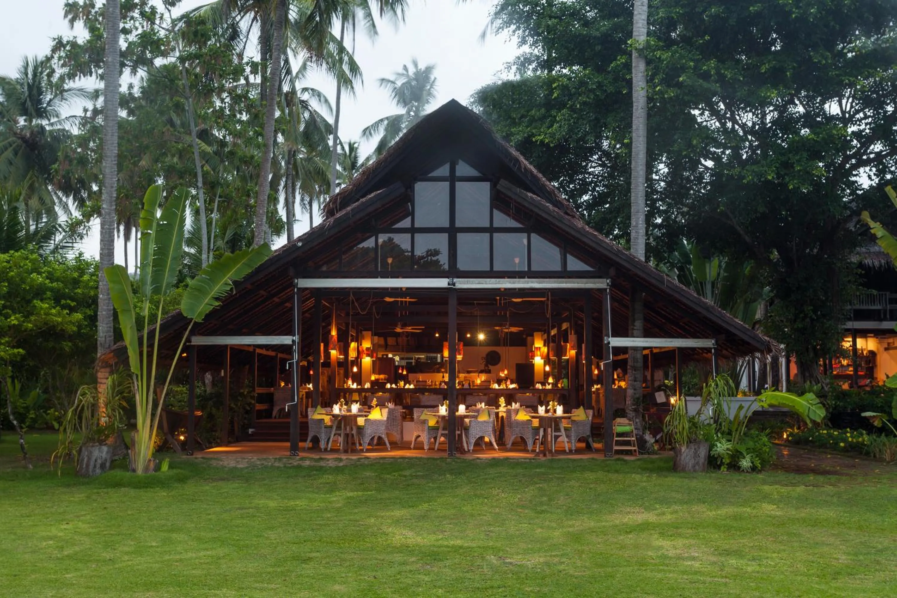 Restaurant/places to eat in Koyao Island Resort