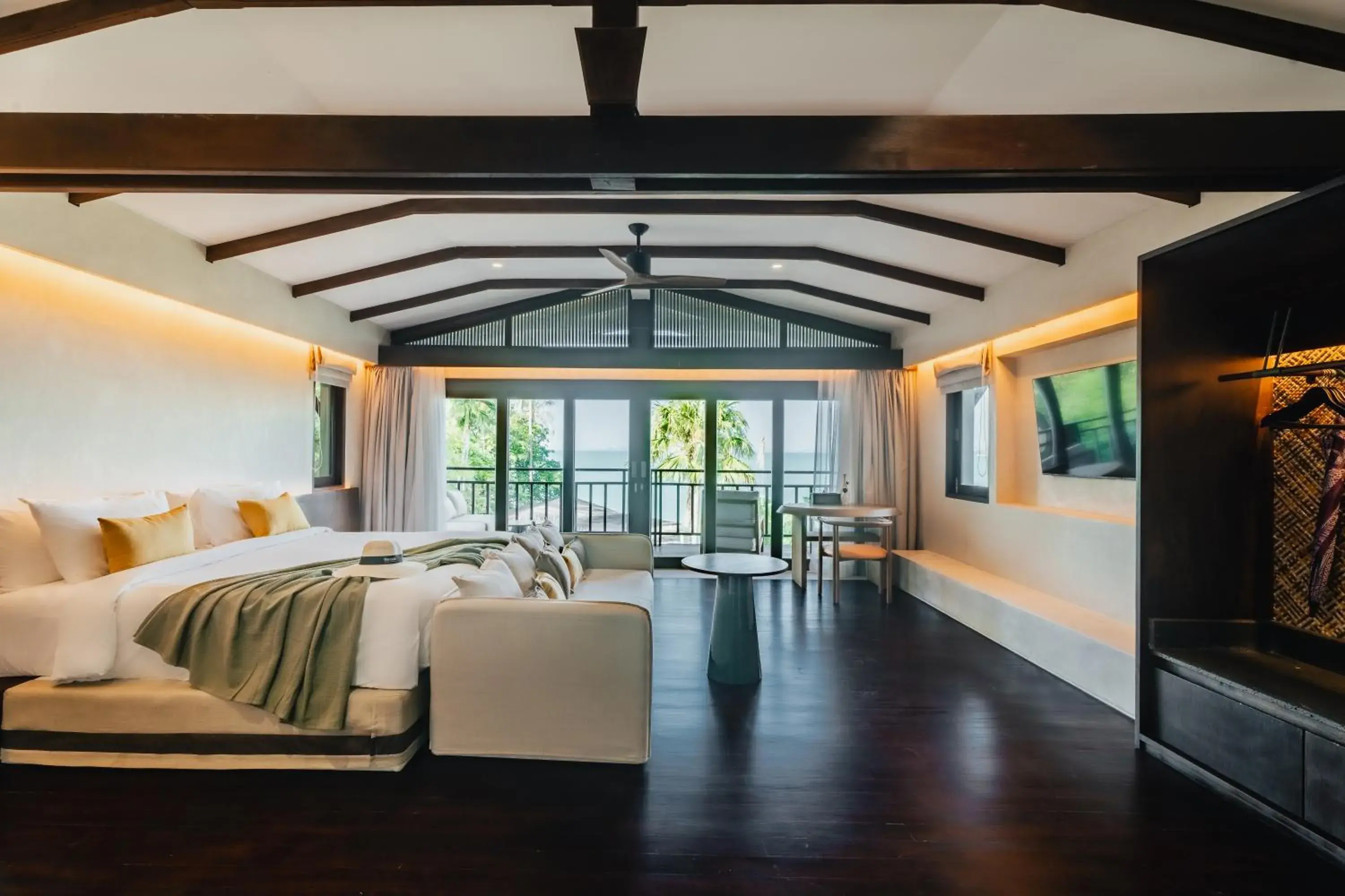 LUX 3-Bedroom Grand Sea View Pool Villa with Unlimited Free 24-Hour Water Shuttle Service in Barcelo Coconut Island, Phuket LUX 3-Bedroom Grand Sea View Pool Villa with Unlimited Free 24-Hour Water Shuttle Service in Barcelo Coconut Island, Phuket