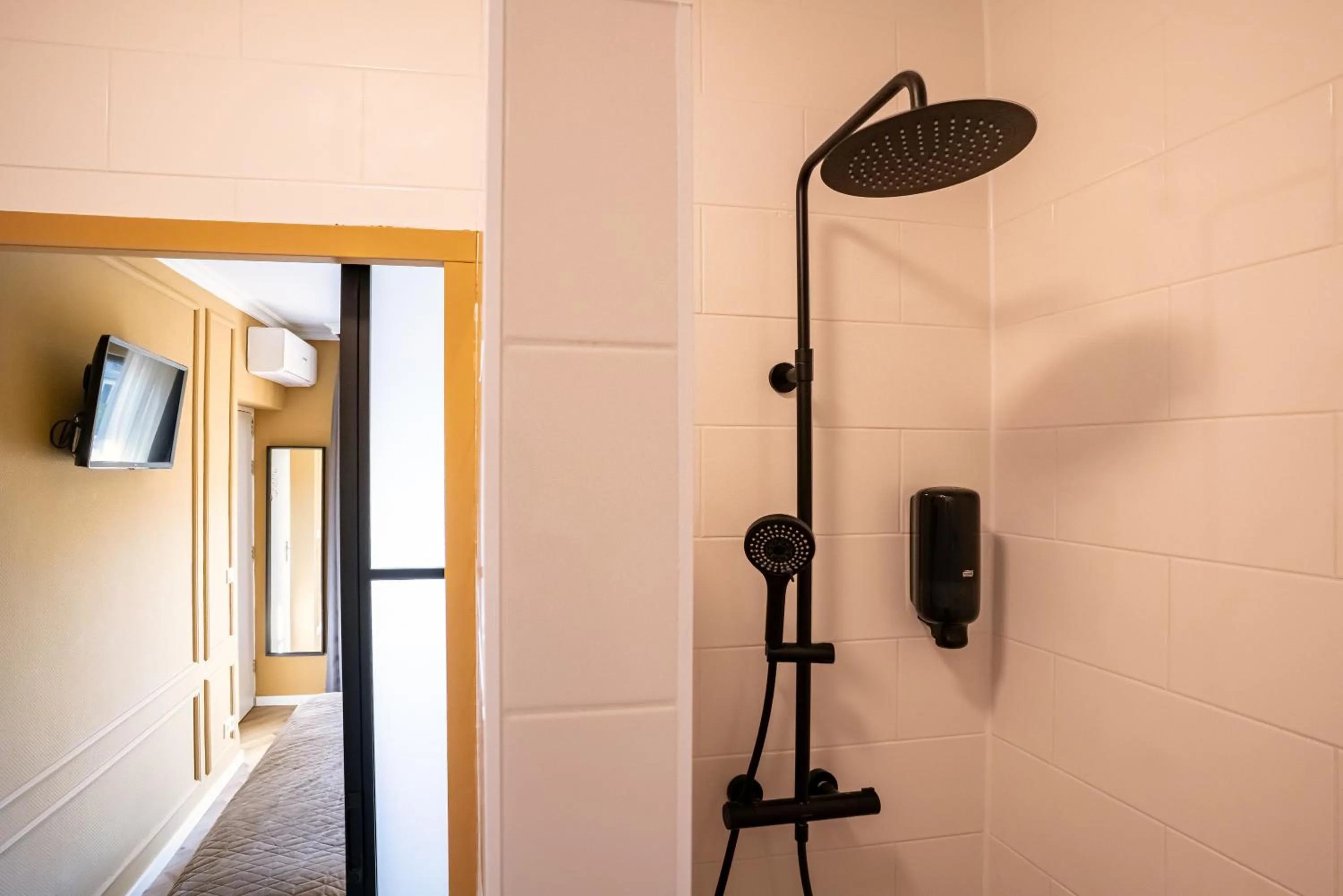 Bathroom in Hotel Janssen