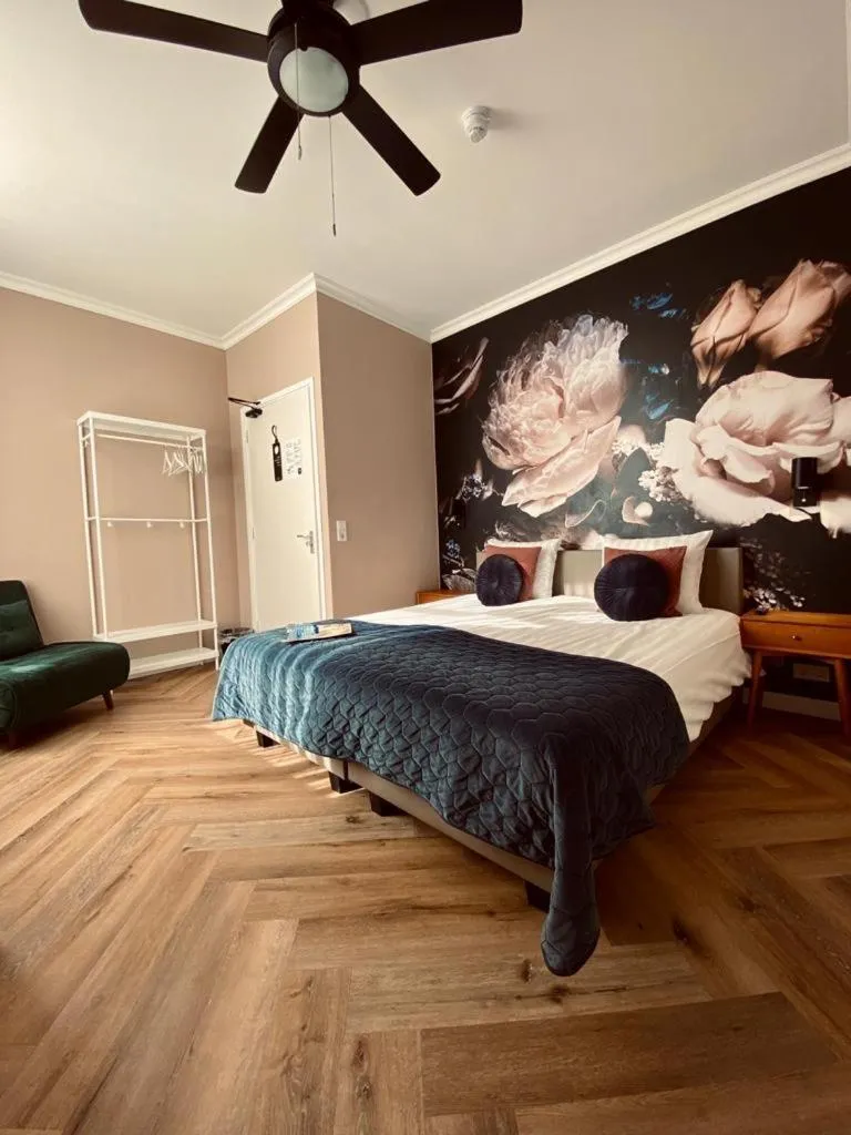 Bed in Hotel Janssen