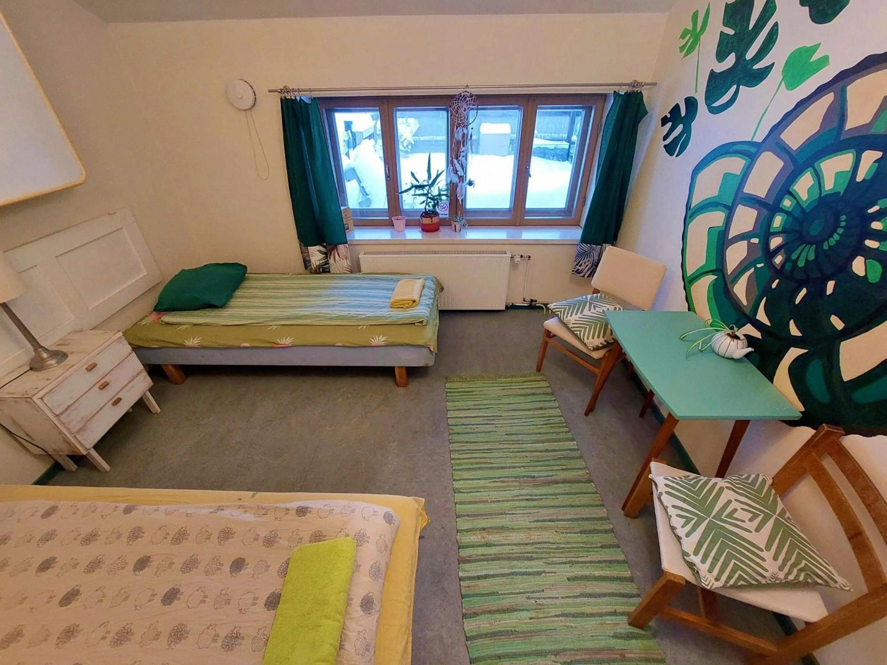 Bedroom, Bed in Looming Hostel