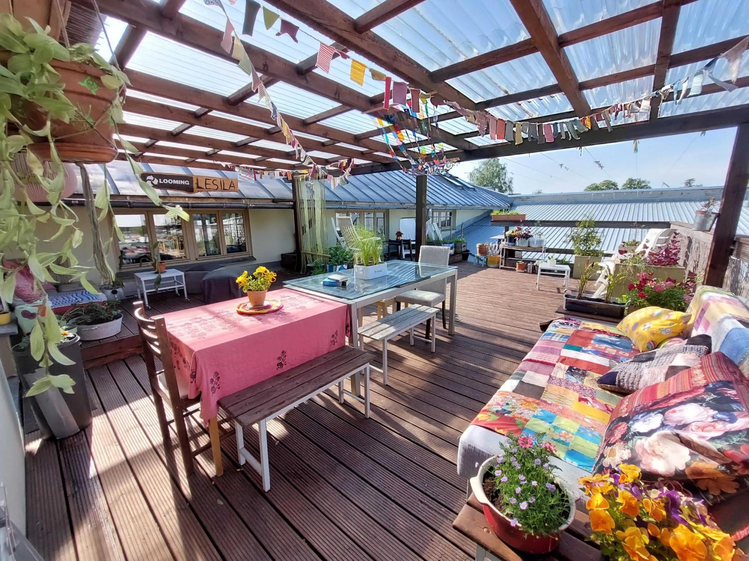 Patio in Looming Hostel