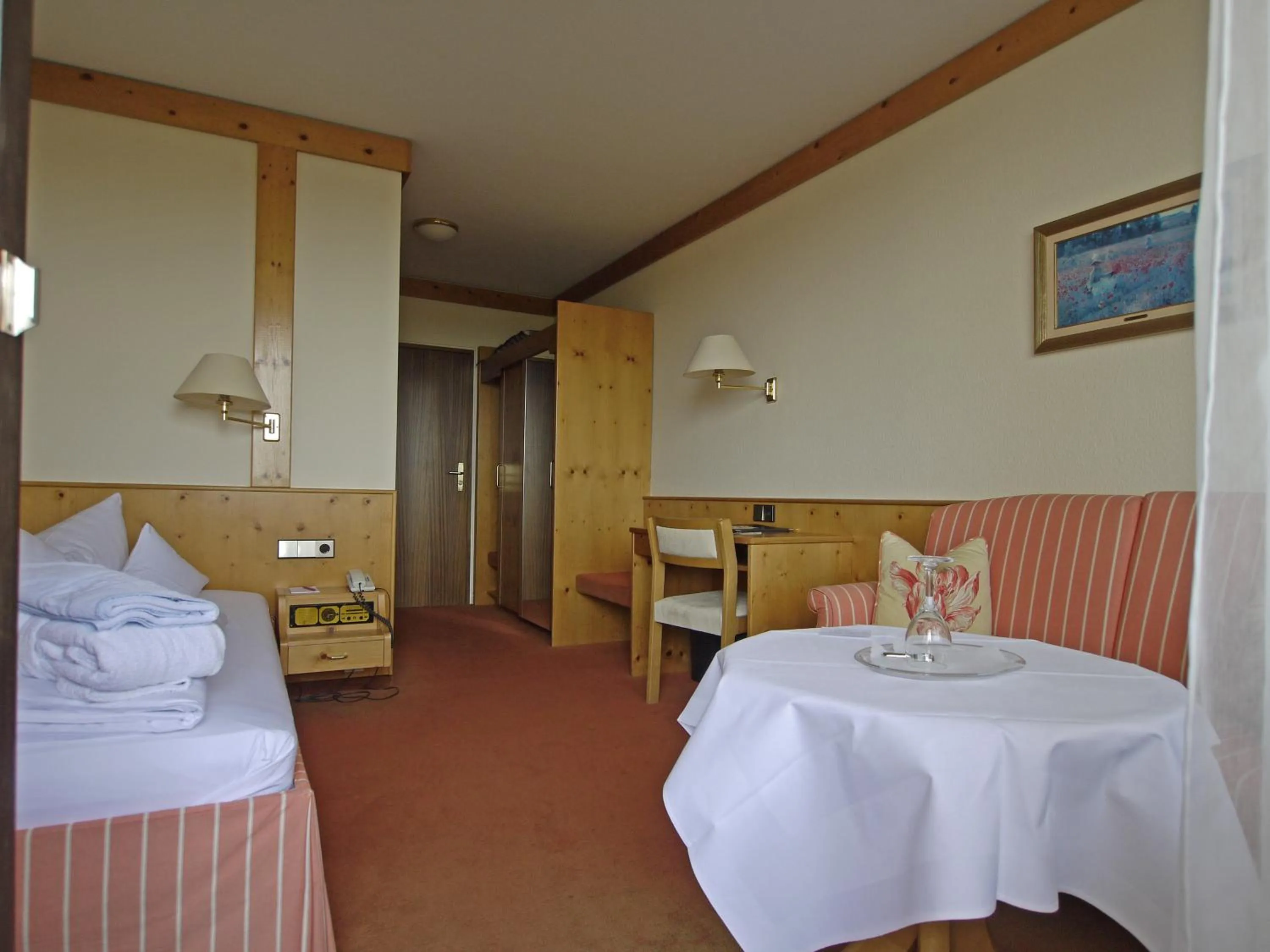 Bedroom in Hotel Schwanen Kälberbronn