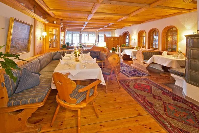 Restaurant/places to eat in Hotel Schwanen Kälberbronn