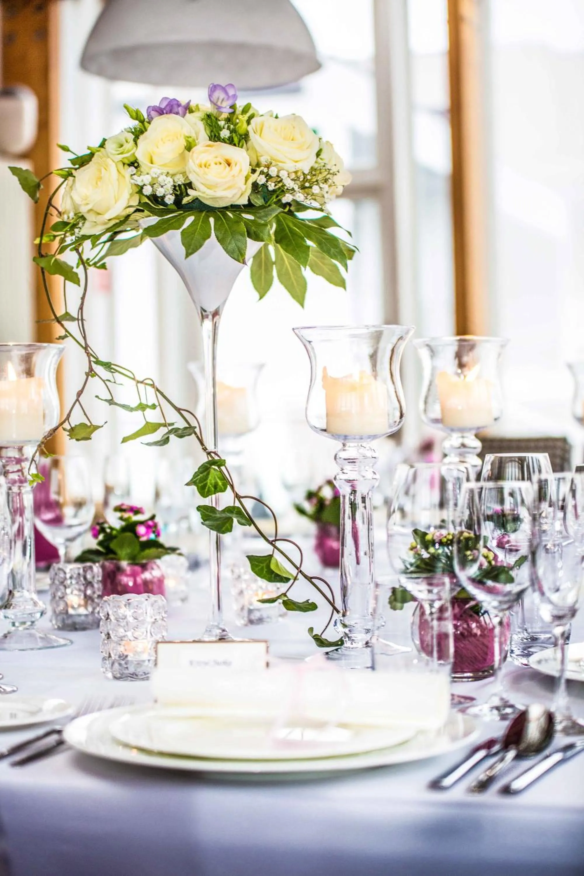 Restaurant/places to eat in Platinum Residence Boutique