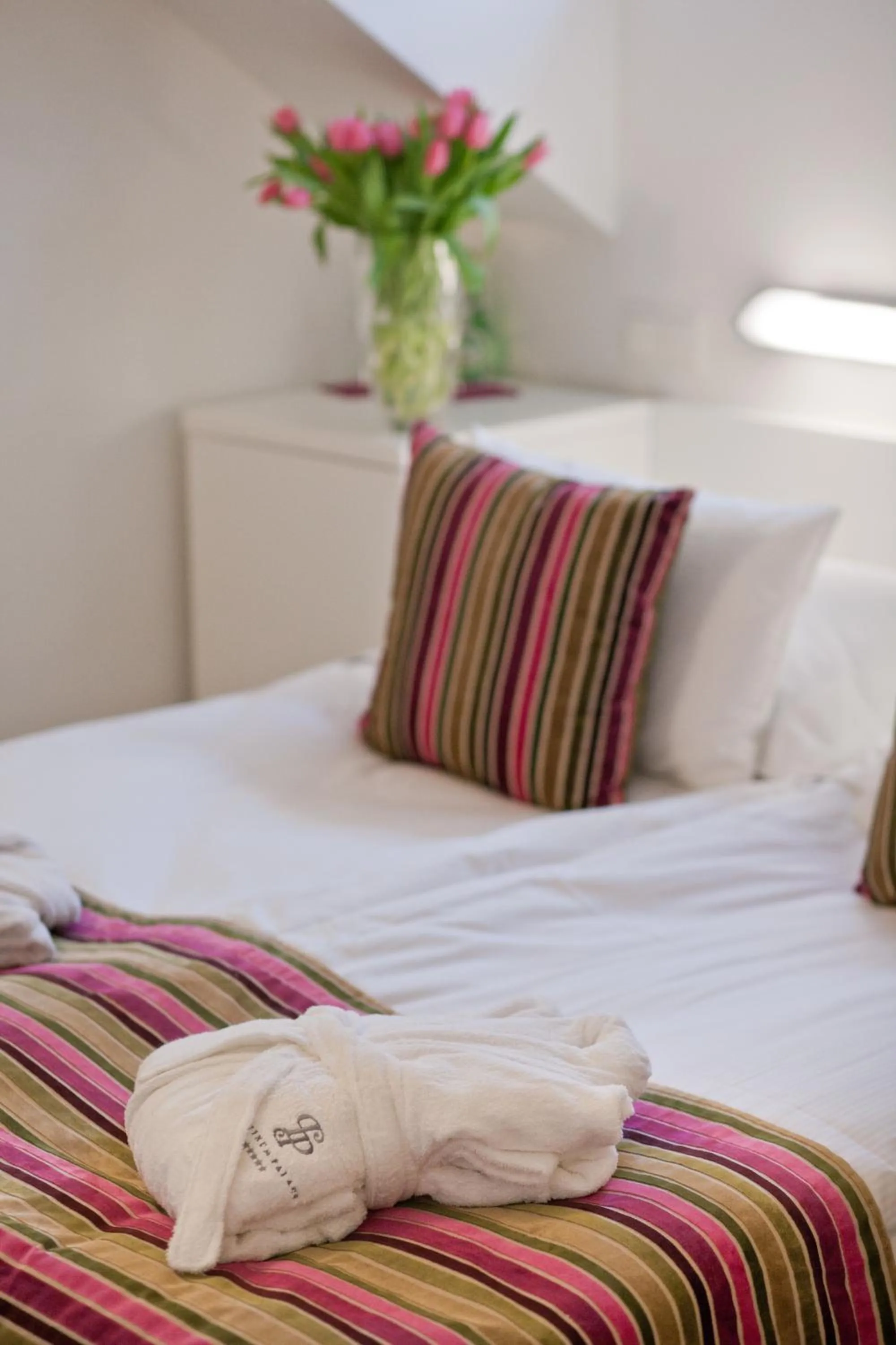 Bed in Platinum Residence Boutique