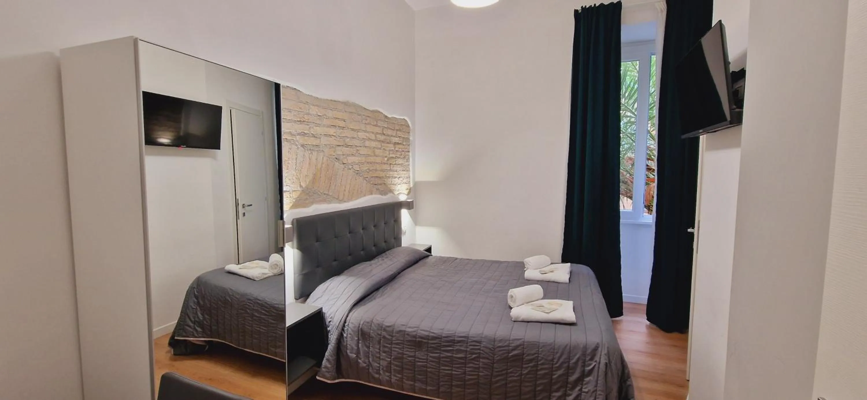 Bed in Piumith Guest House