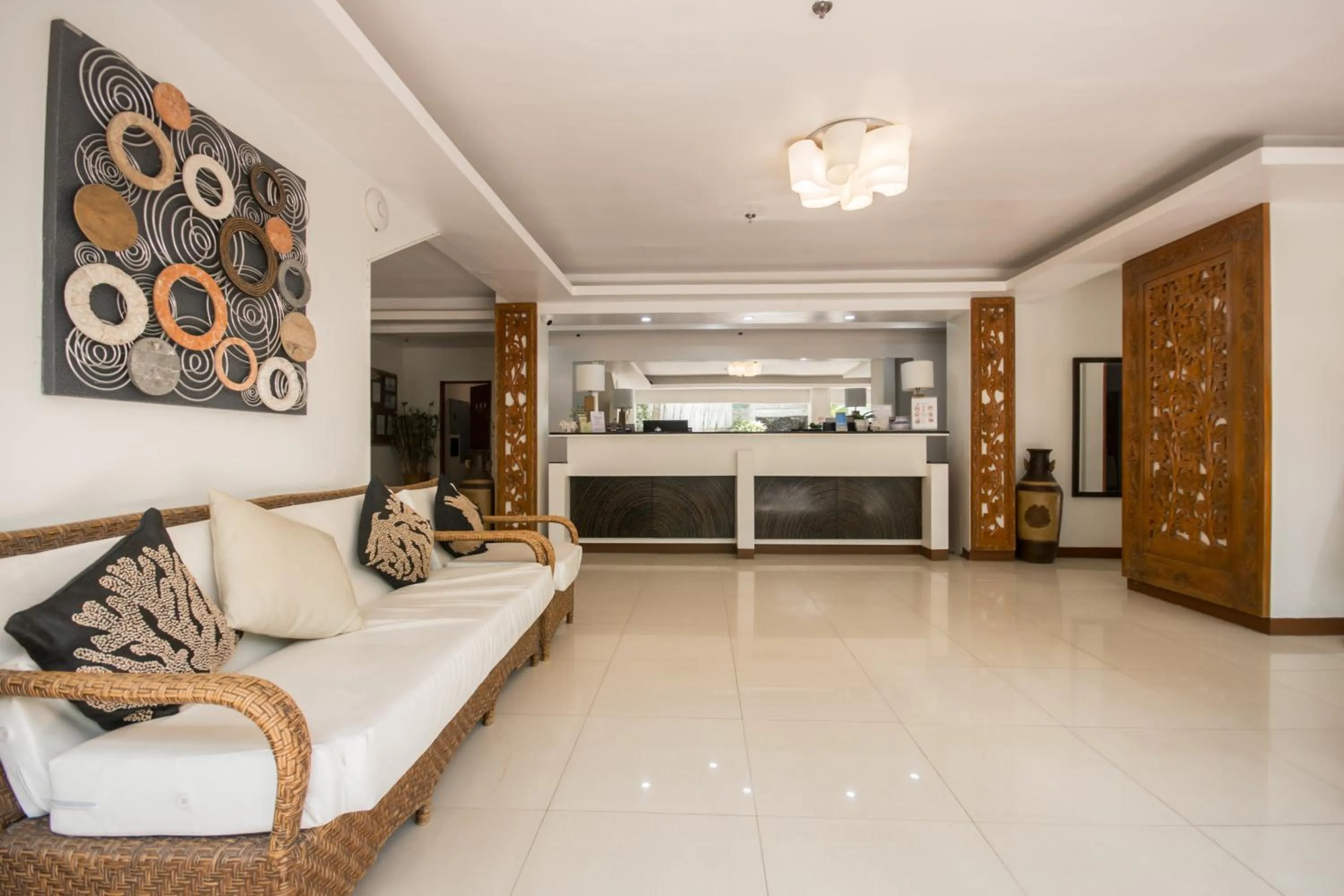 Lobby or reception in Sur Beach Resort Boracay