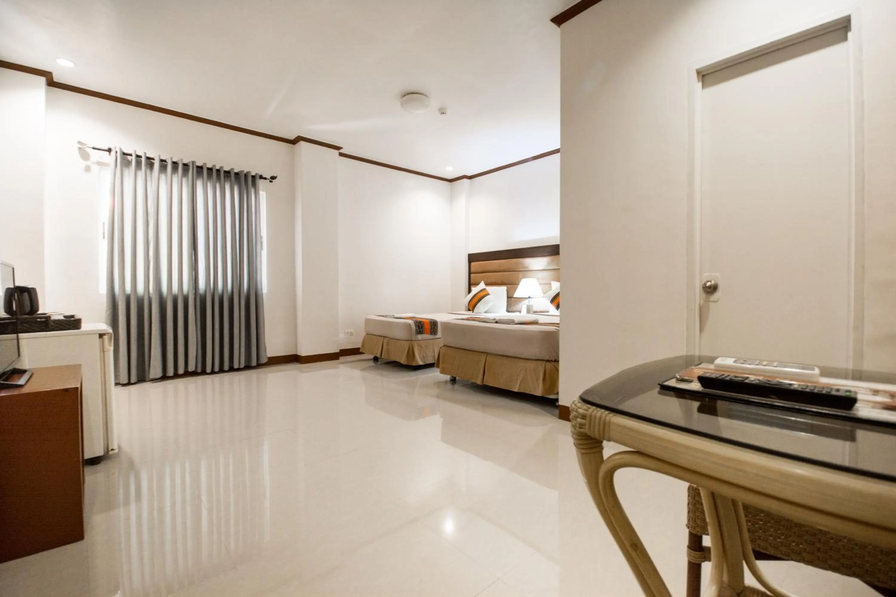 Living room, Bed in Sur Beach Resort Boracay