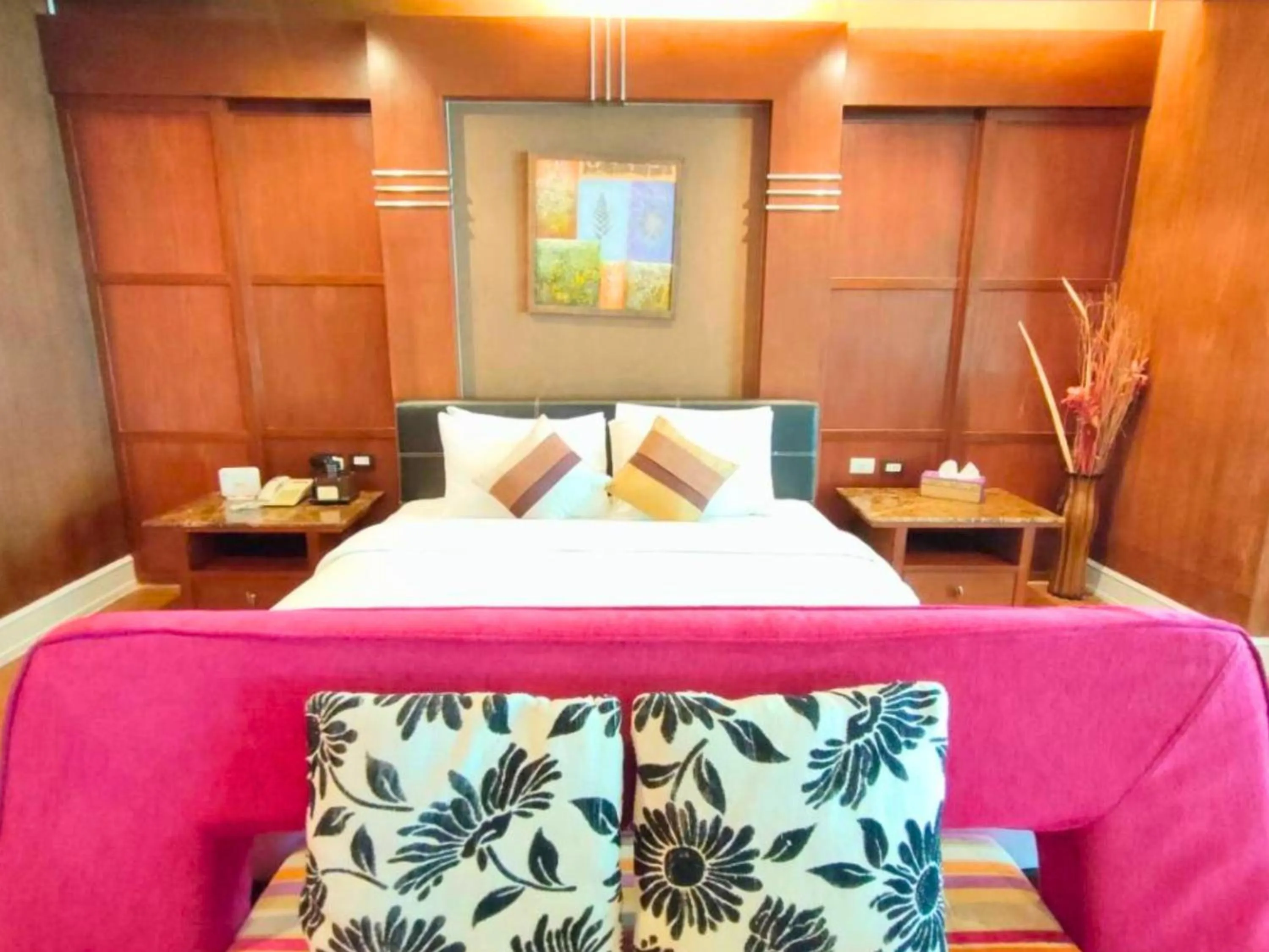 Bed in Vartika Resovilla Kuiburi Beach Resort and Villas