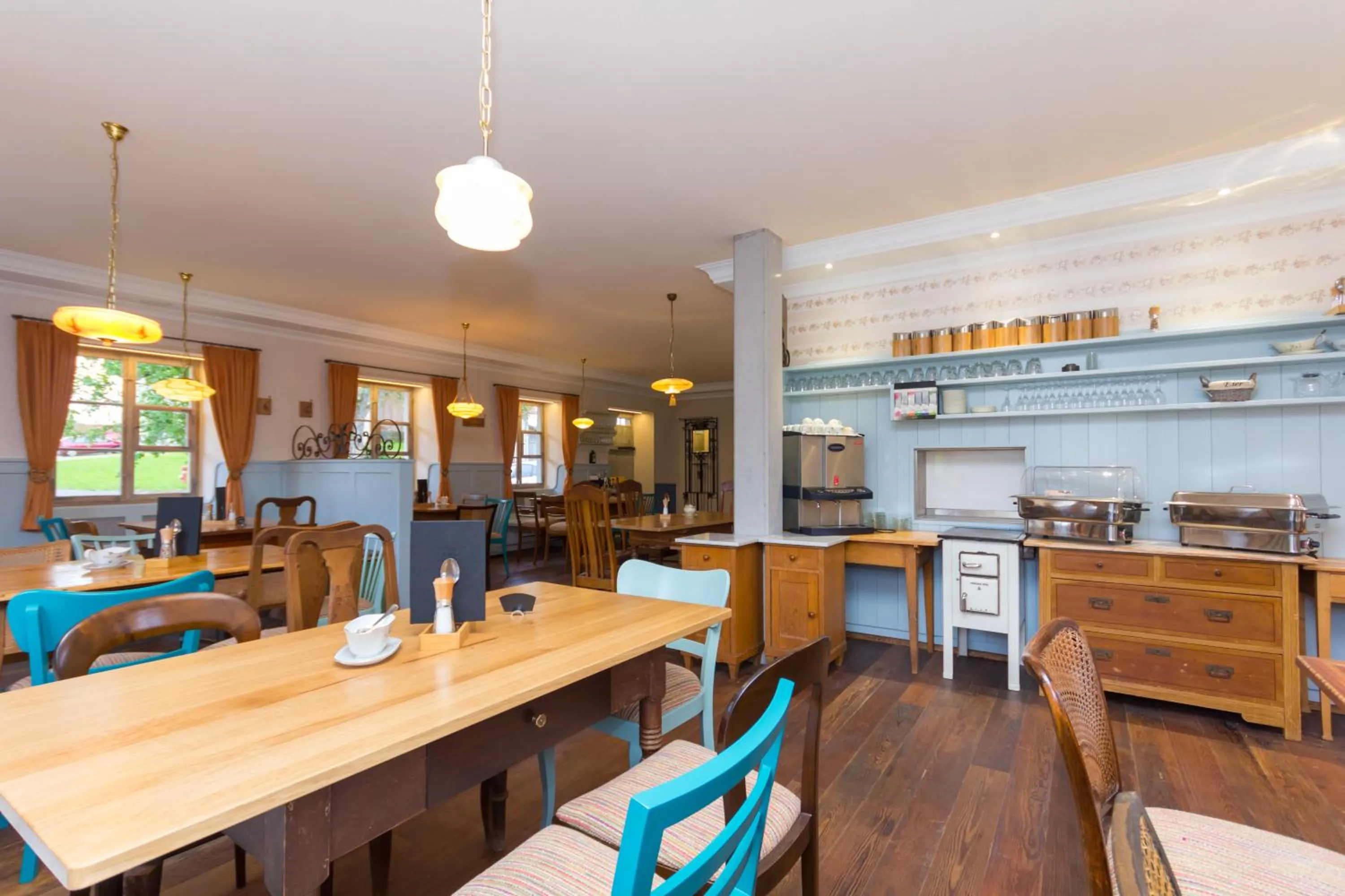 Restaurant/places to eat in Gret-Stube