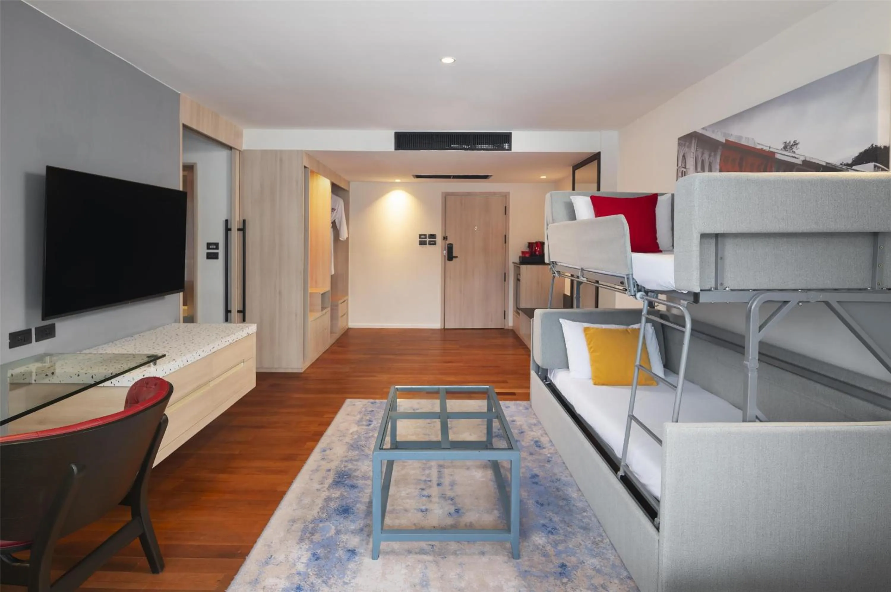 Photo of the whole room, Bed in Radisson RED Phuket Patong Beach