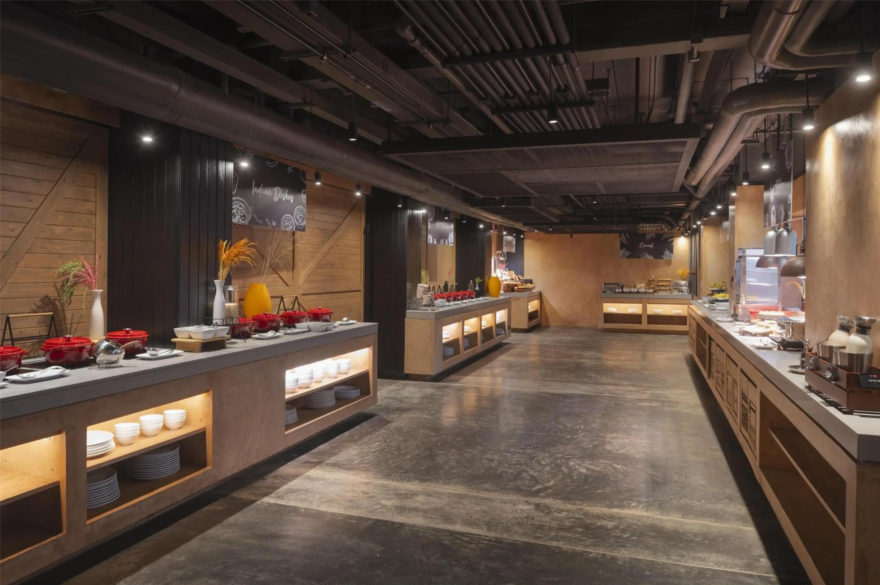 Restaurant/places to eat in Radisson RED Phuket Patong Beach