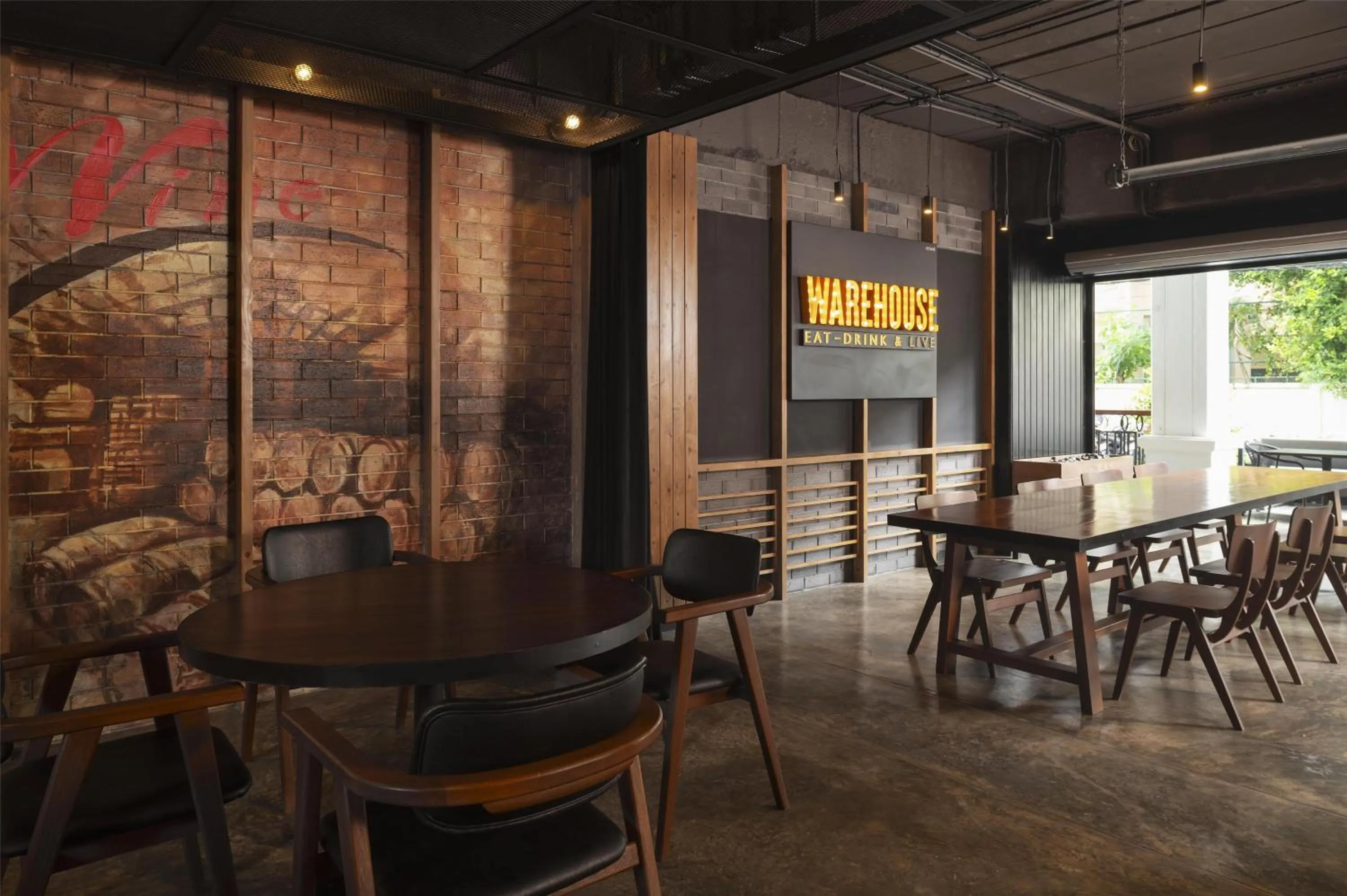 Restaurant/places to eat in Radisson RED Phuket Patong Beach