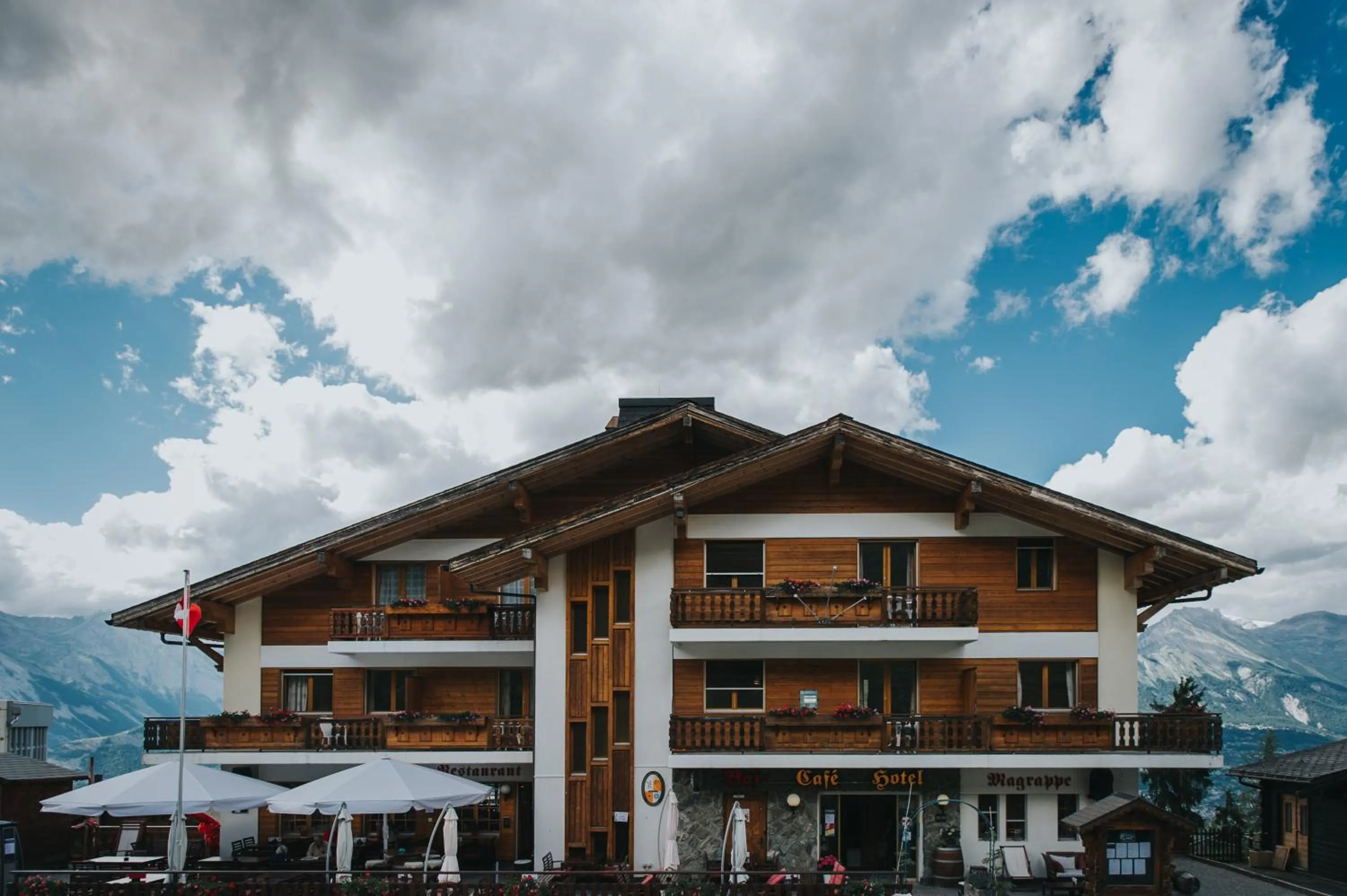 Property building in Hôtel Magrappé