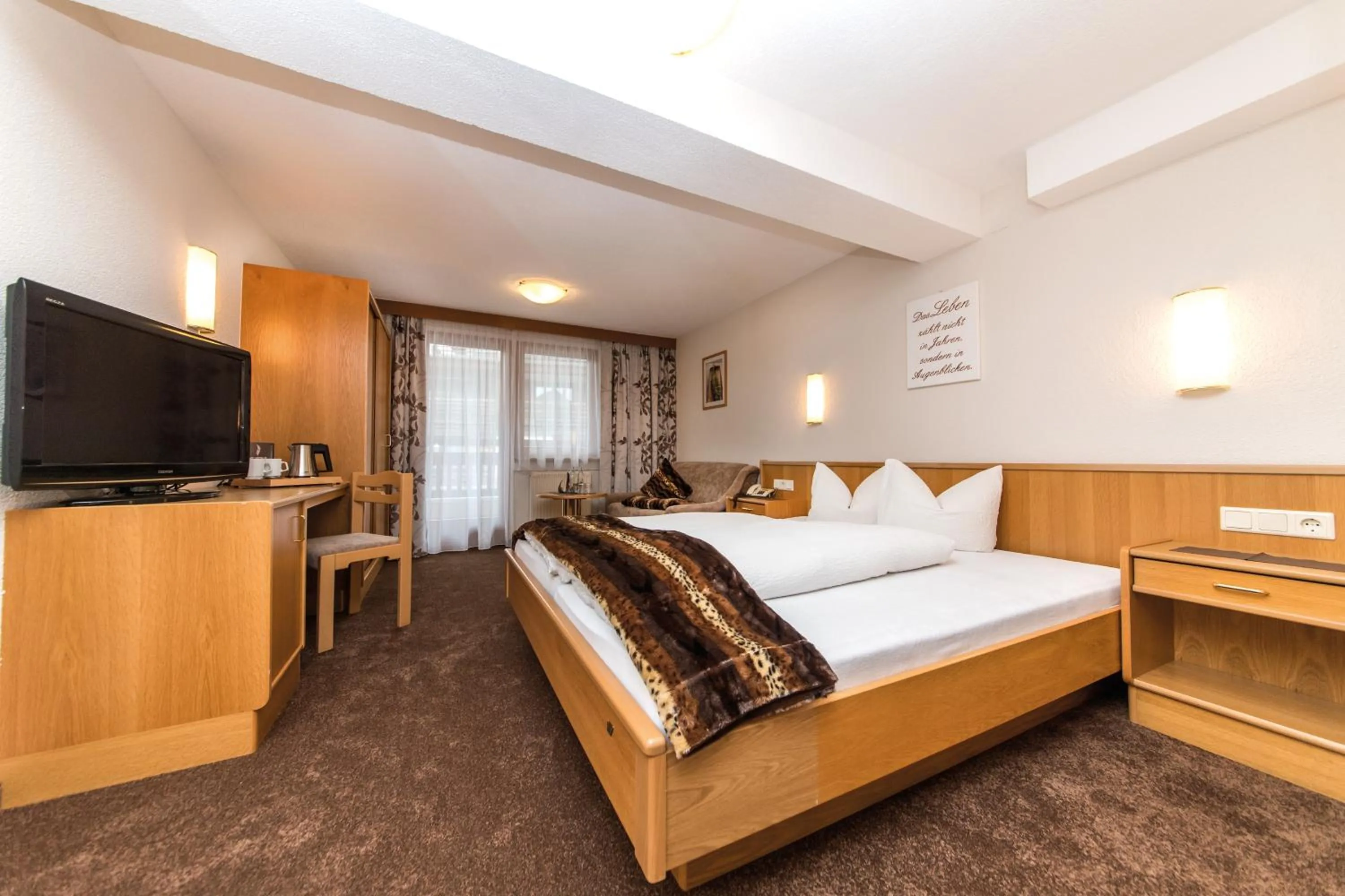 Photo of the whole room, Bed in Hotel Idhof