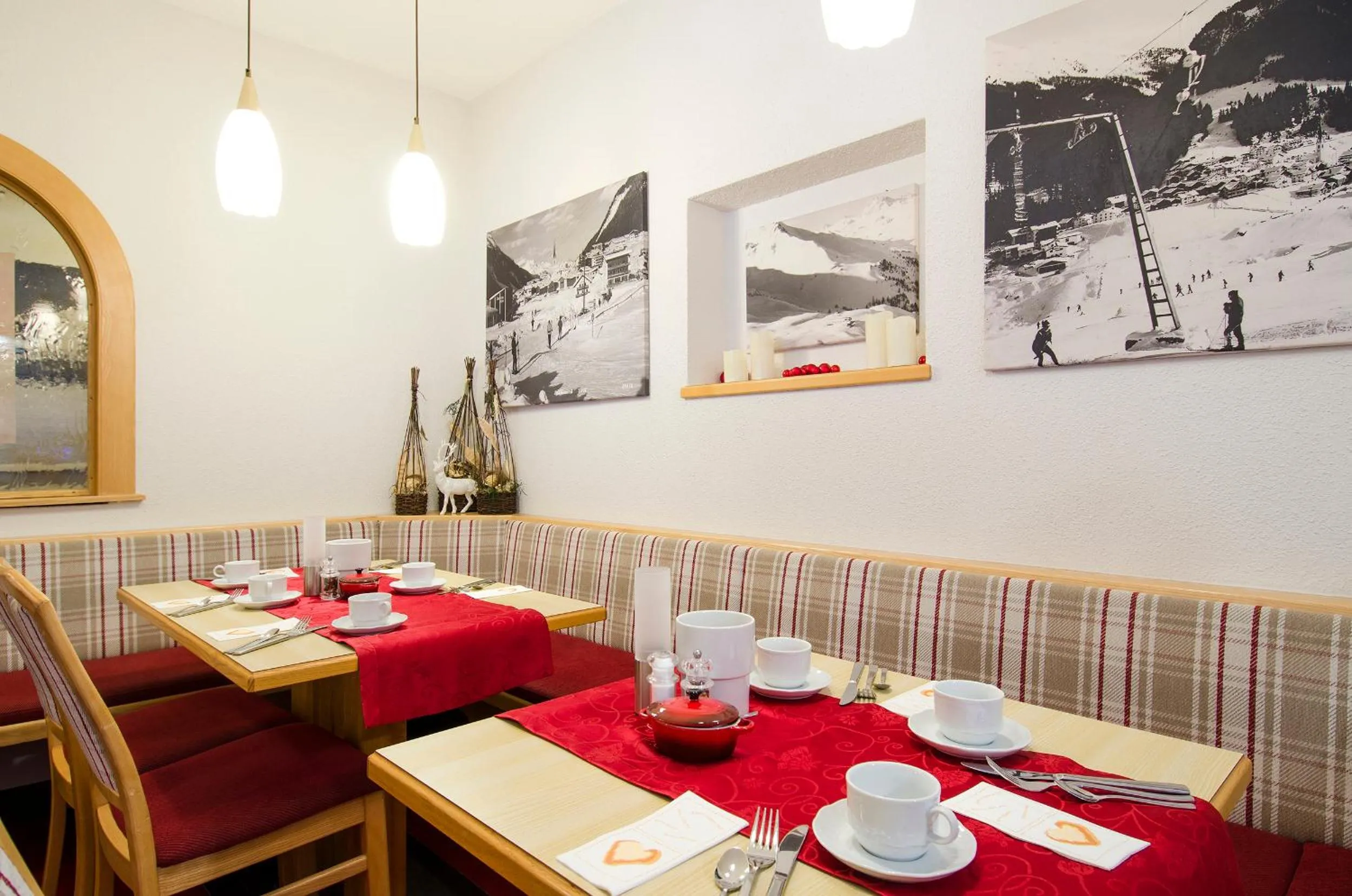 Restaurant/places to eat in Hotel Idhof