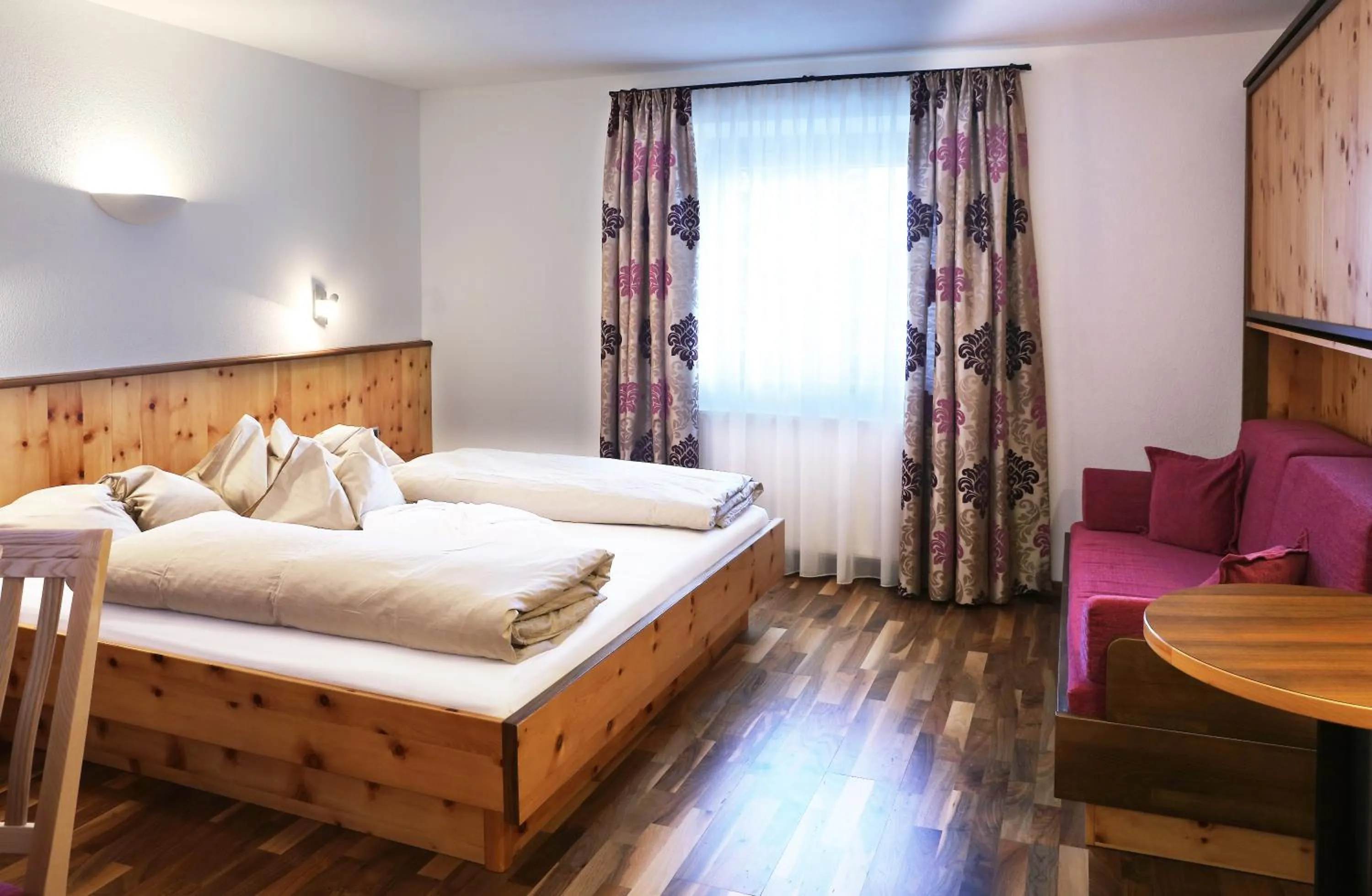 Bed in Alpenresidenz Ballunspitze - Kinderhotel