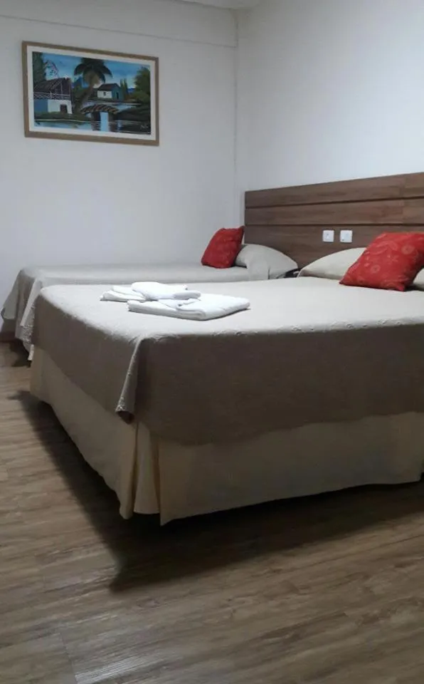 Bed in Hotel Metropolitan