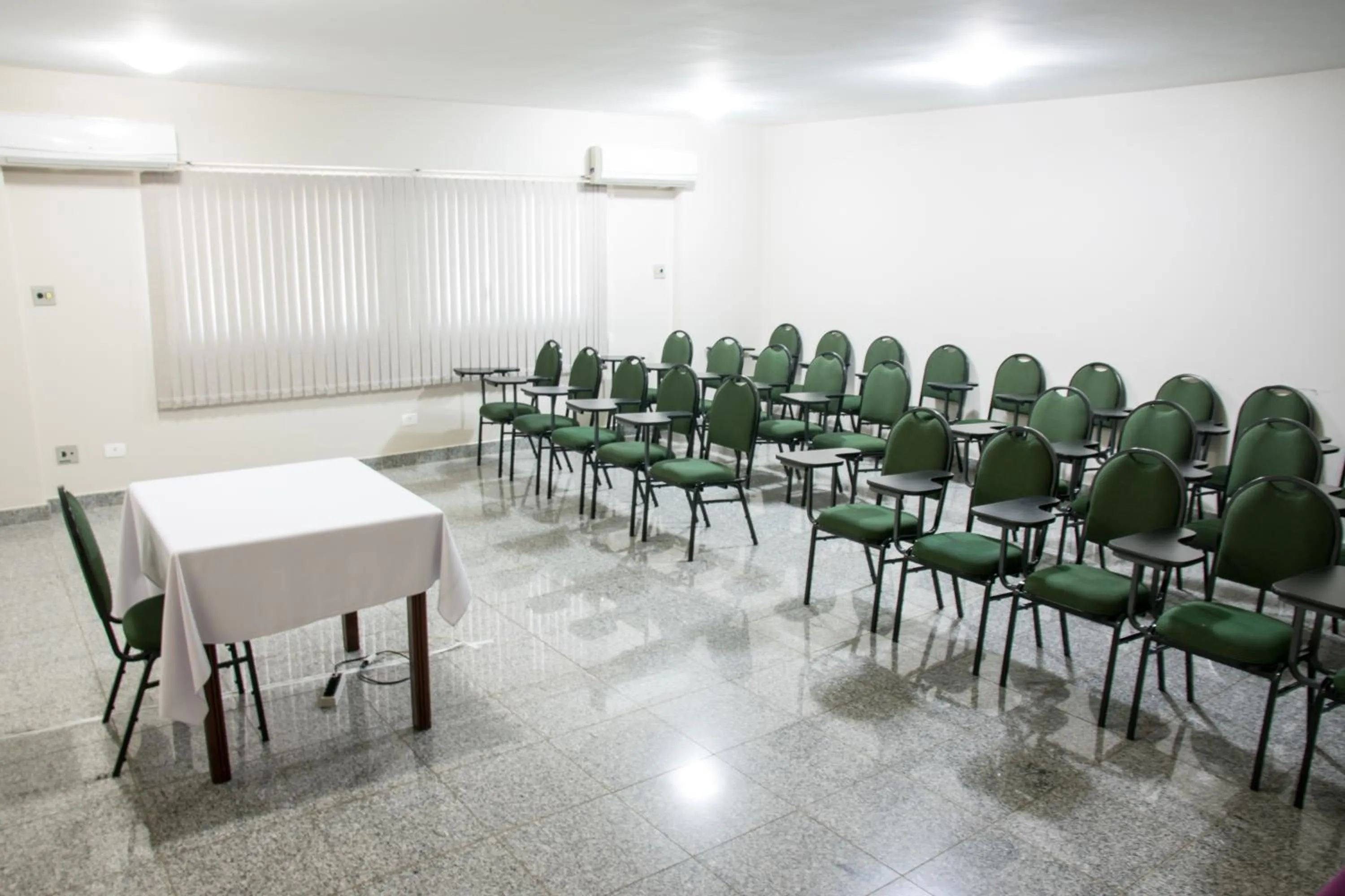 Business facilities in Hotel Vale Verde