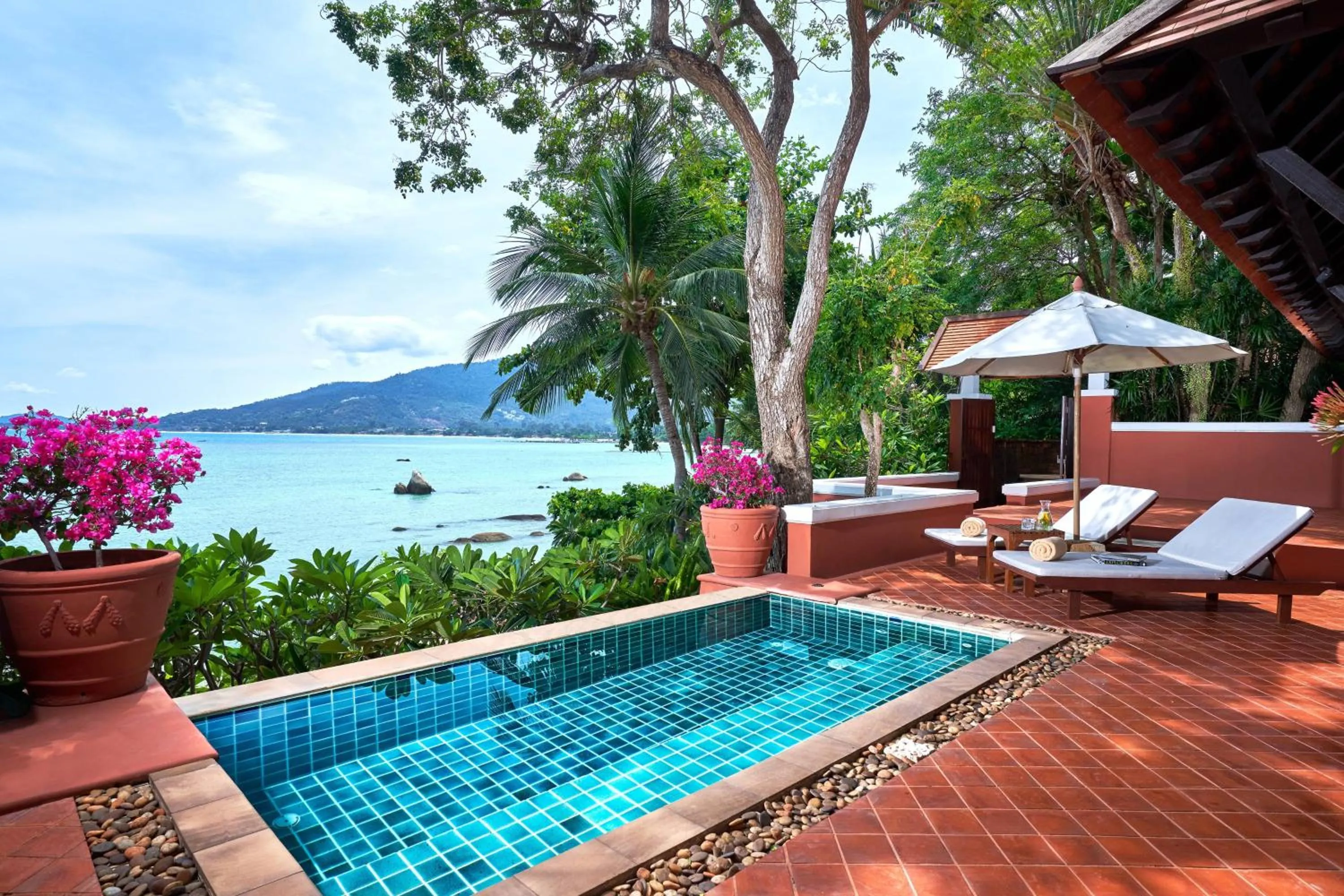 Swimming pool in Renaissance Koh Samui Resort & Spa