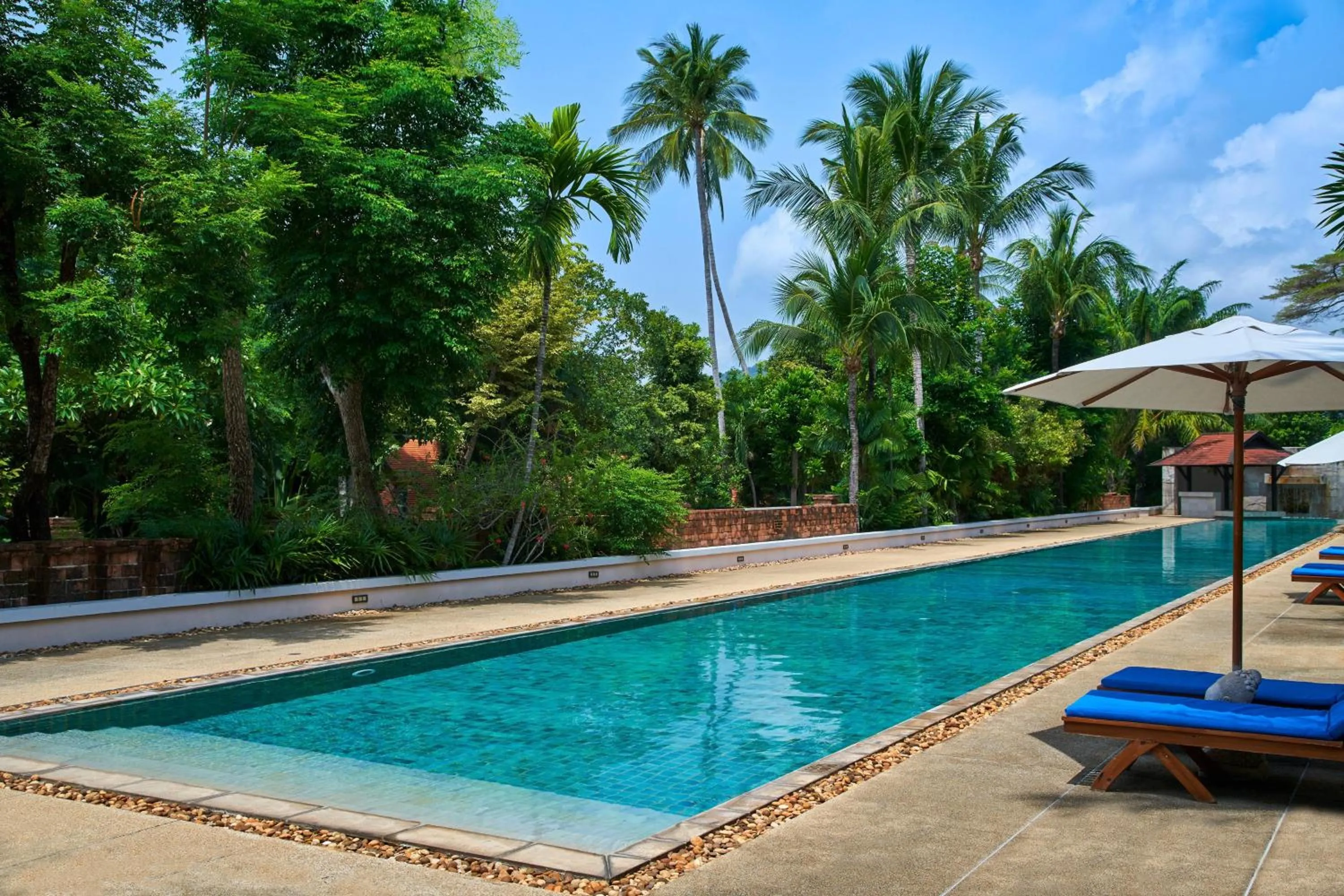 Swimming pool in Renaissance Koh Samui Resort & Spa