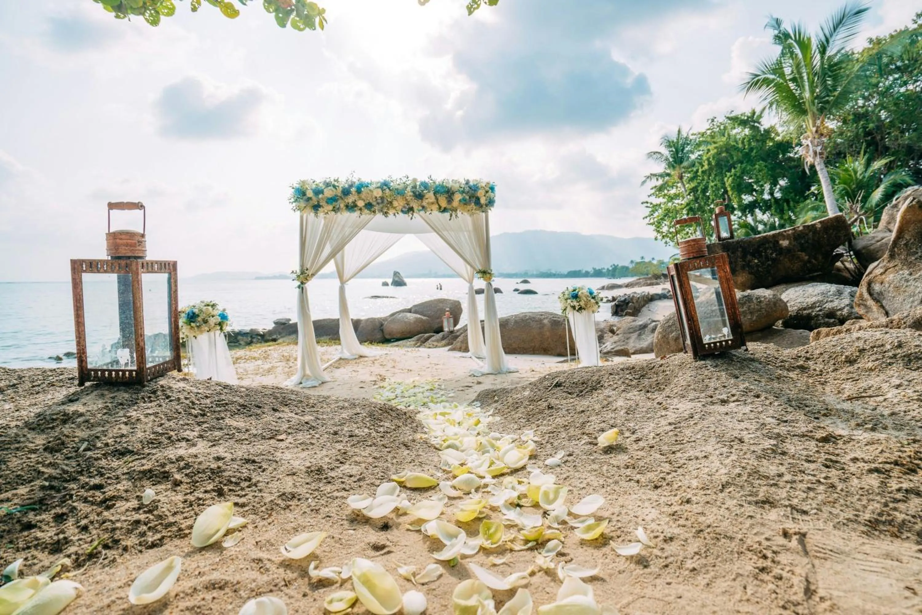Beach in Renaissance Koh Samui Resort & Spa