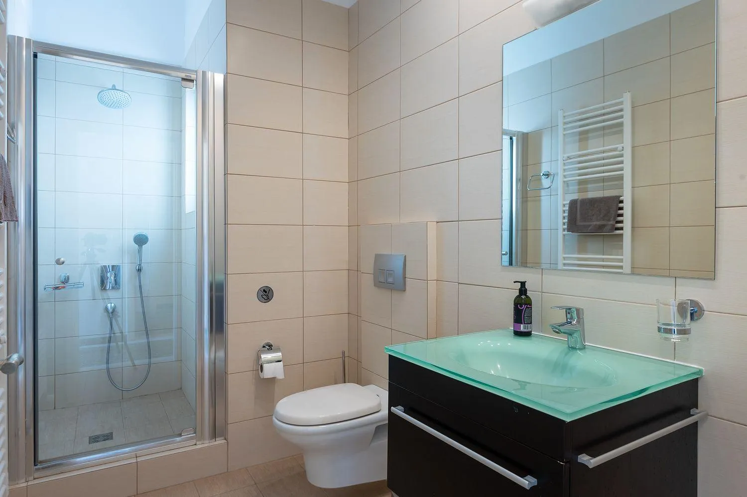 Shower in The Mansion - Kalamata Mediterranean Villas