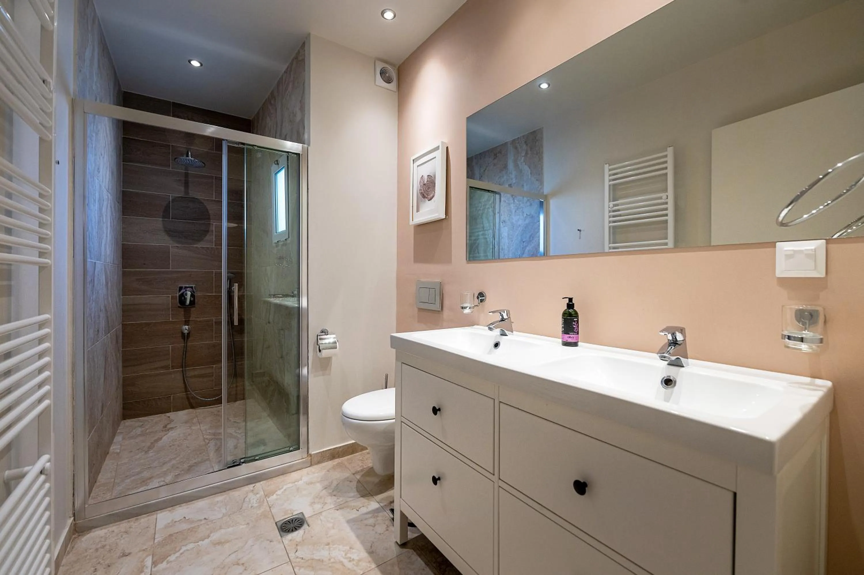 Shower in The Mansion - Kalamata Mediterranean Villas