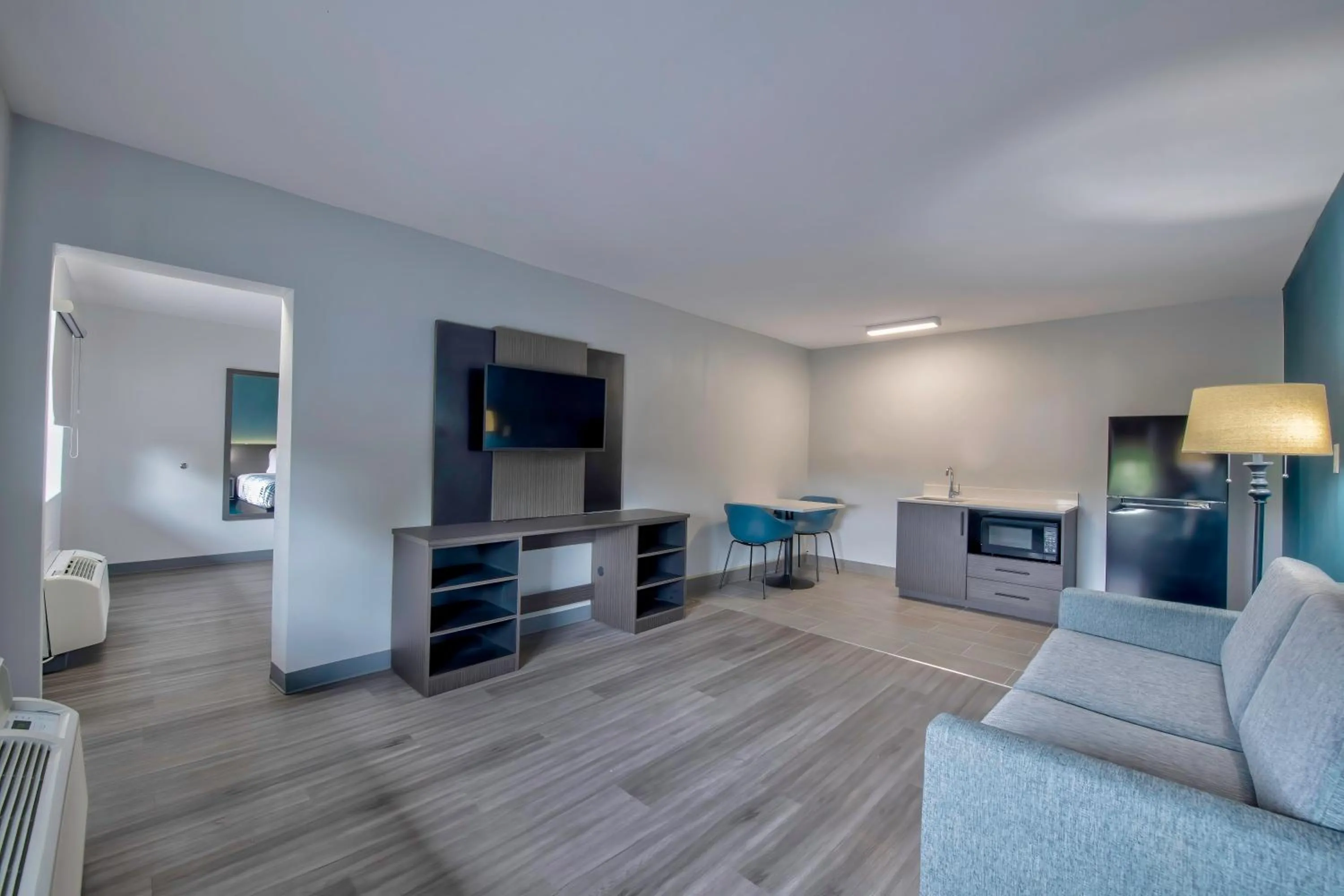 Living room in Studio 6 Jackson MS I 55