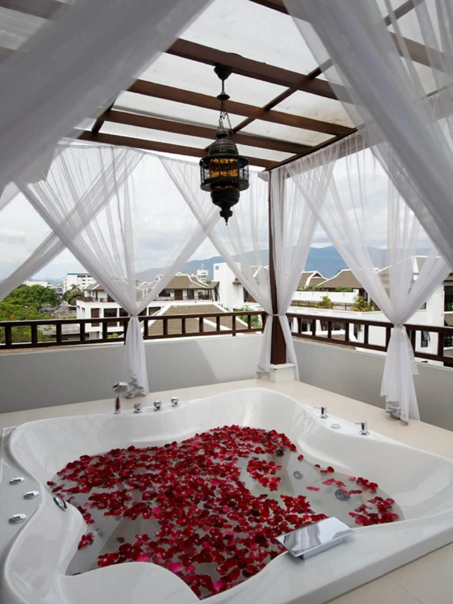 Bathroom in Rarin Jinda Wellness Spa Resort