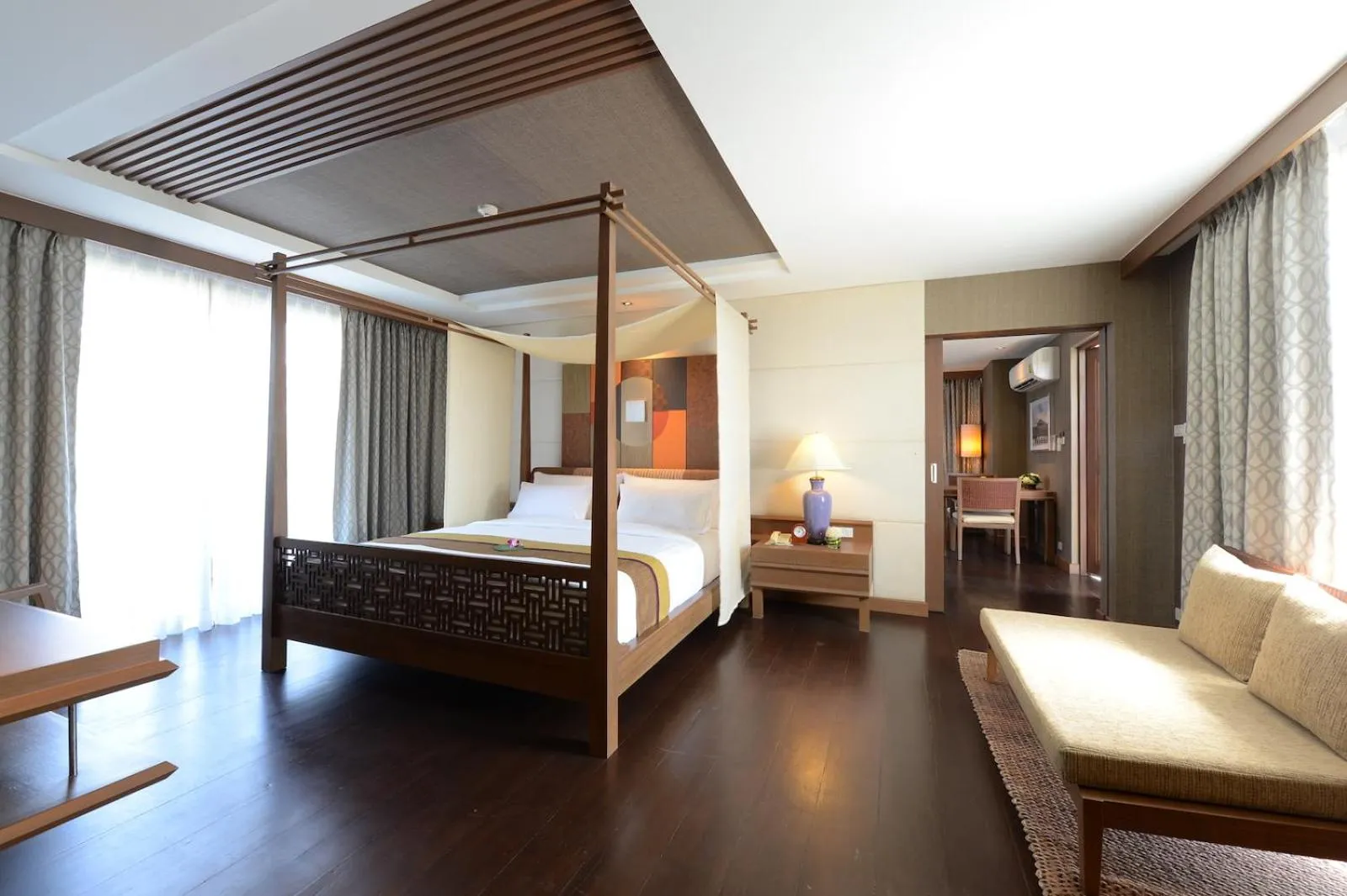 Bed in Rarin Jinda Wellness Spa Resort