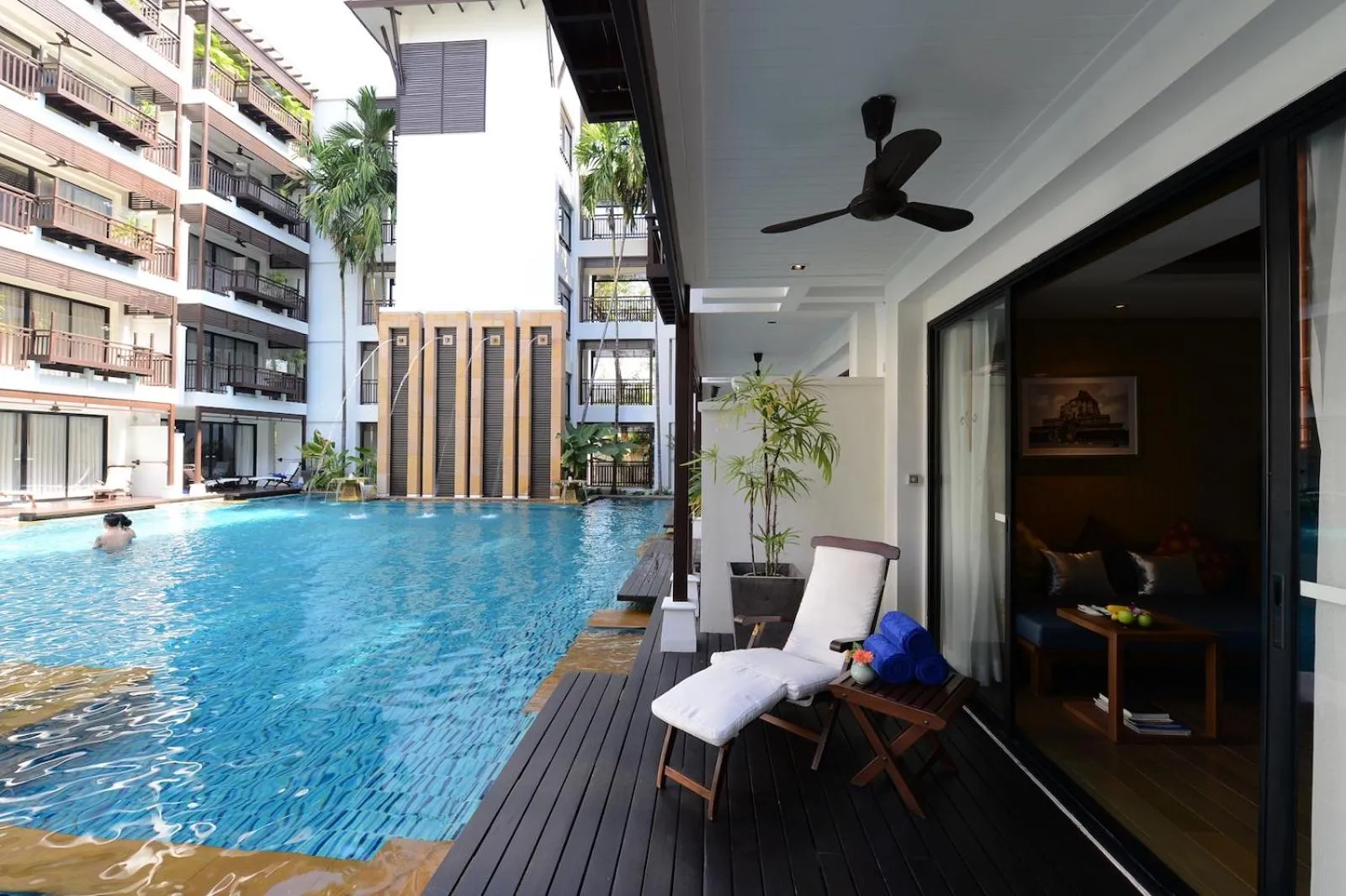 Seating area in Rarin Jinda Wellness Spa Resort
