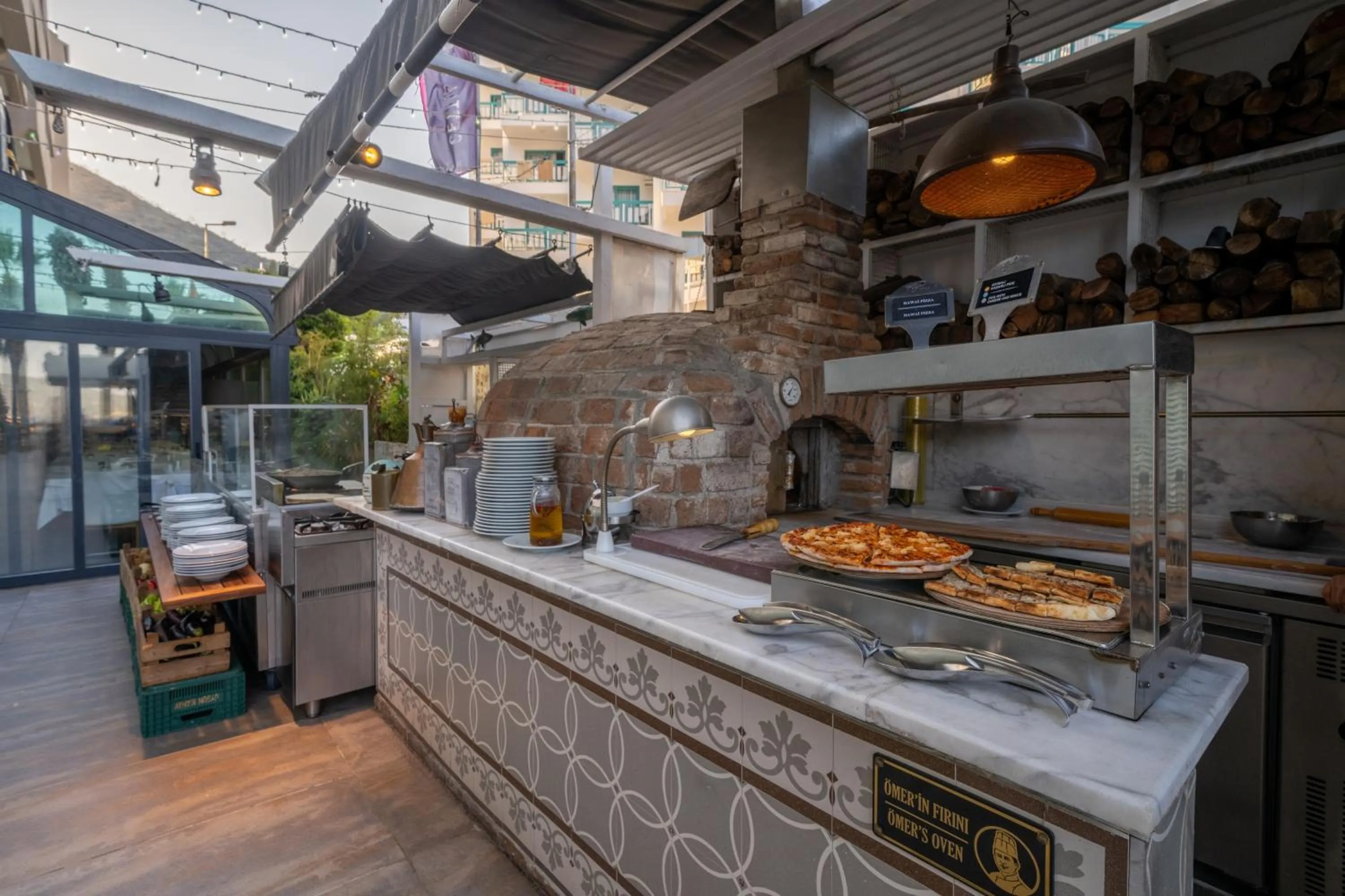 Food in Cettia Beach Resort