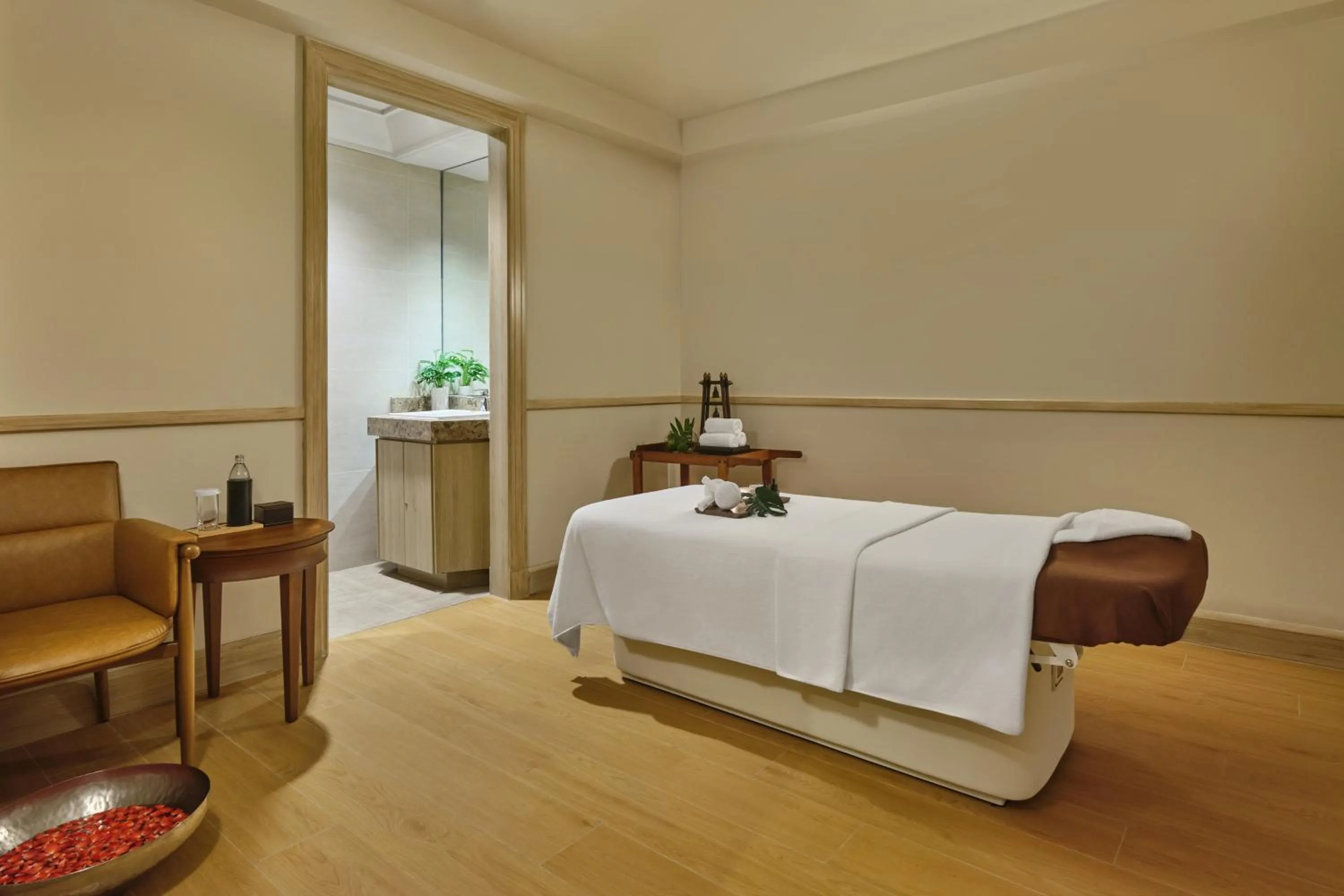 Spa and wellness centre/facilities, Bed in JW Marriott Hotel Bangkok